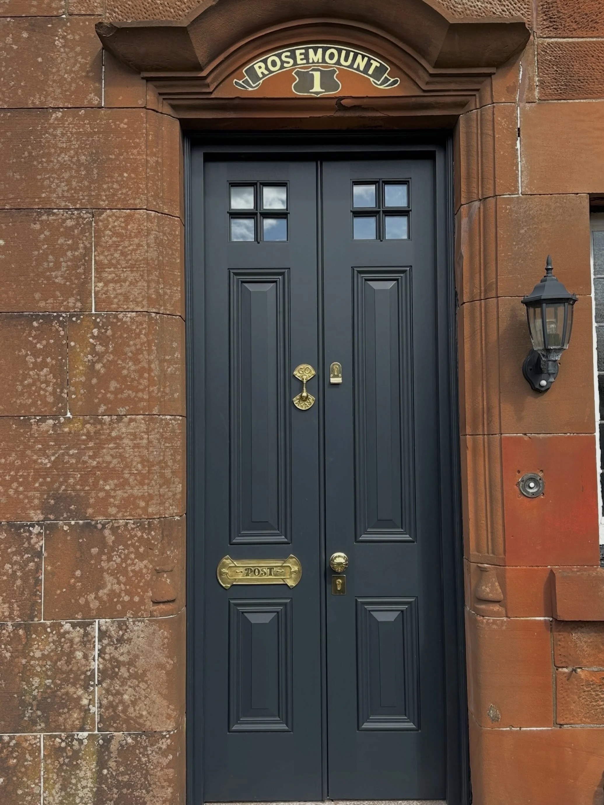 Good morning, 
This is our latest set of front and strorm doors the guys have fitted and wow they have turned out so beautiful. 

The storm doors are painted in &lsquo;Railings&rsquo; by @farrowandball and the internal door in &lsquo;Setting Plaster&