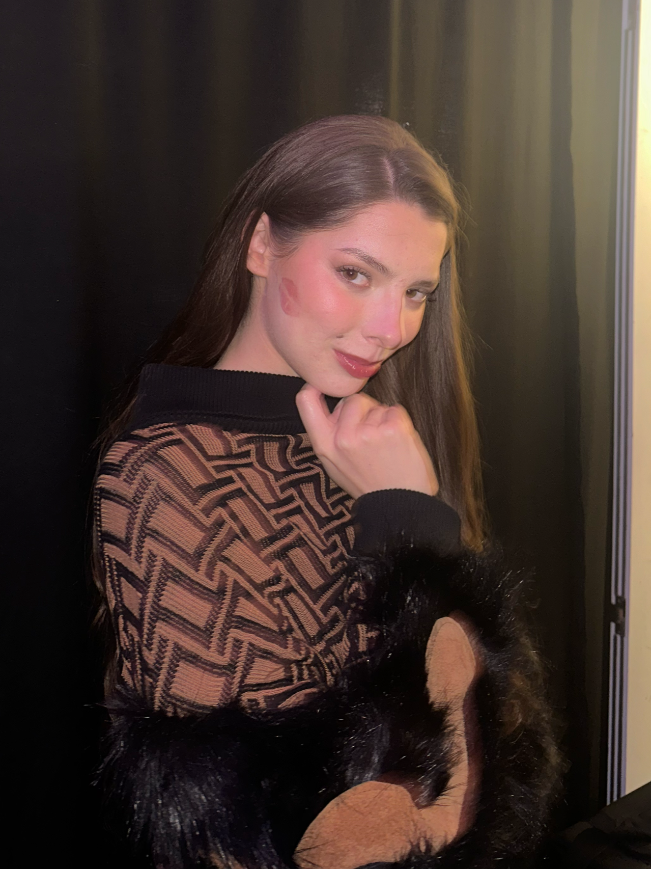 Behind the scenes for runway show
Fashion brand- @tulasiofficial
Model- @tatililibet