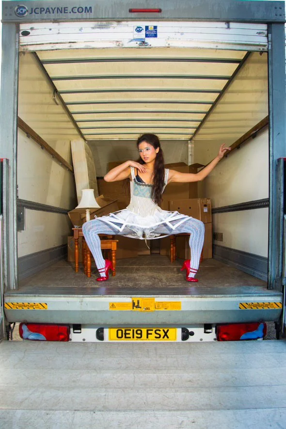 VAN
Photographer- @meaganluciephoto
Stylist- @maddiehardyphotos
HMUA- @anasofia.mua
Model- @amalia._.toren