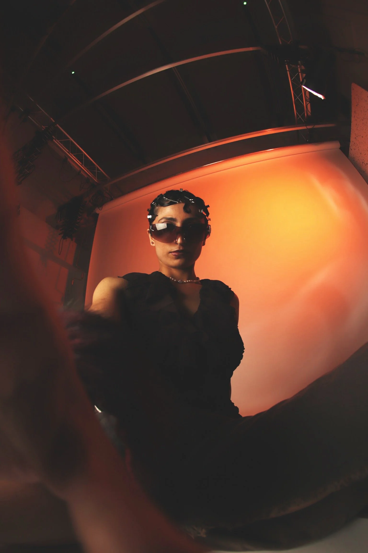 00's
Creative director and stylist- @hanaakeetun
Director- @marriuspichay
Photographer- @chylledignadice
Assistant- @dianablanariu
Model- @bishhwee
Hair stylist- @anasofia.mua
Makeup artist- @millie_makeup4