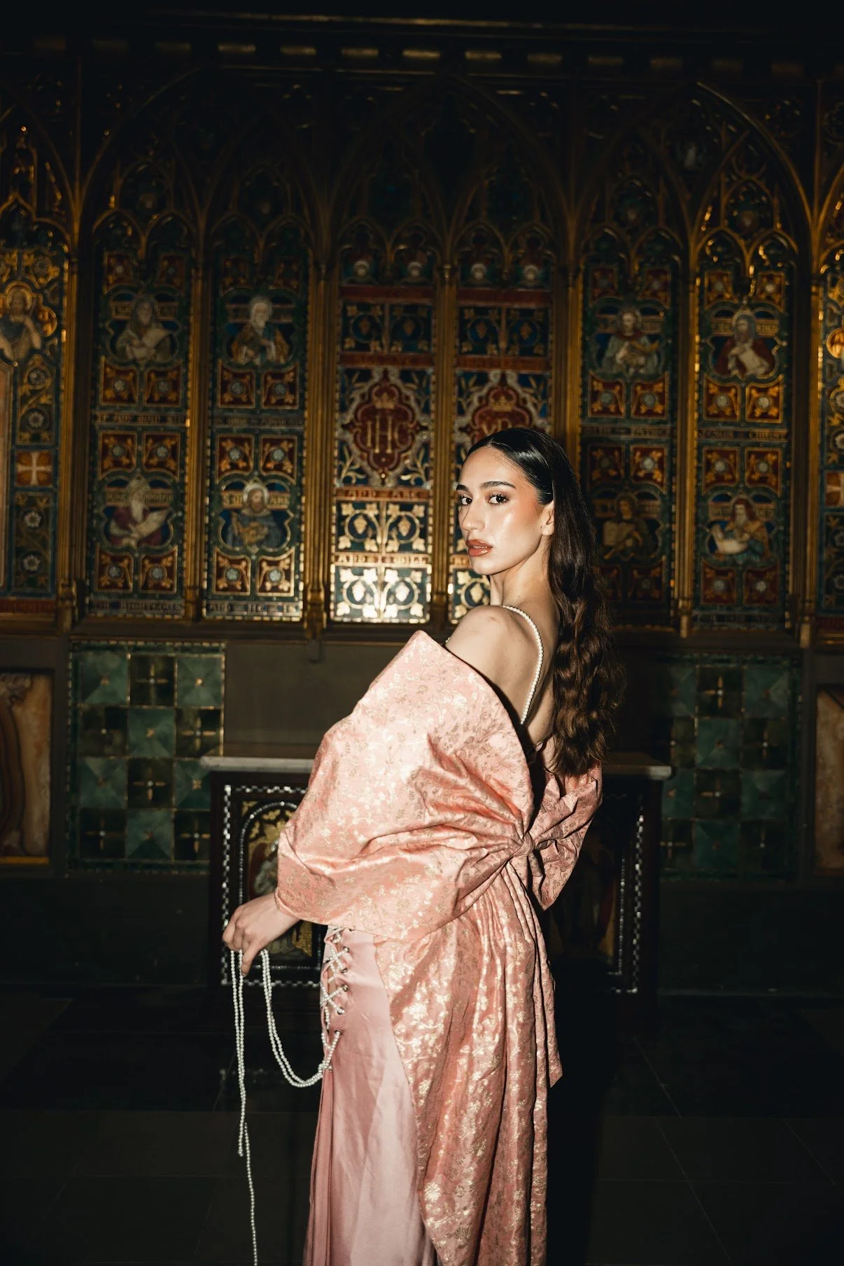 Designers- @pearlacademy
@saanjh_bysaloni
@sheersbridalboutique
@zavoirbyswarali
Photographer- @rudresh_arora
Models- @stefani.b.kostova
HMUA- @anasofia.mua
@fashionweekandthecity