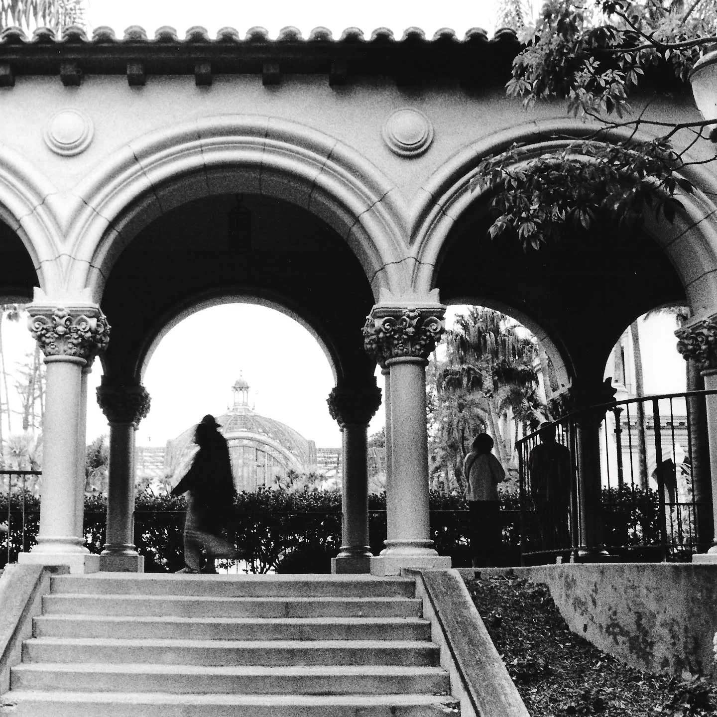 It seems like everyone who starts shooting on film is obliged to take this exact shot😆, so I took it as well.

San Diego&rsquo;s Balboa Park's Spanish influenced architecture, built for the 1915 Panama&ndash;California Exposition, is such a nice sub