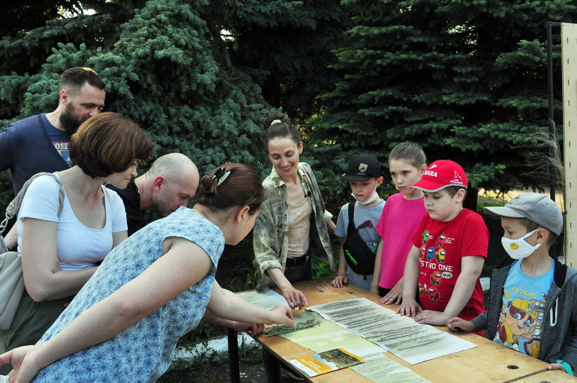"Botanical Album of Soledar" 2021, Bogdana Voitenko
photo - Mykhailo Kulishov