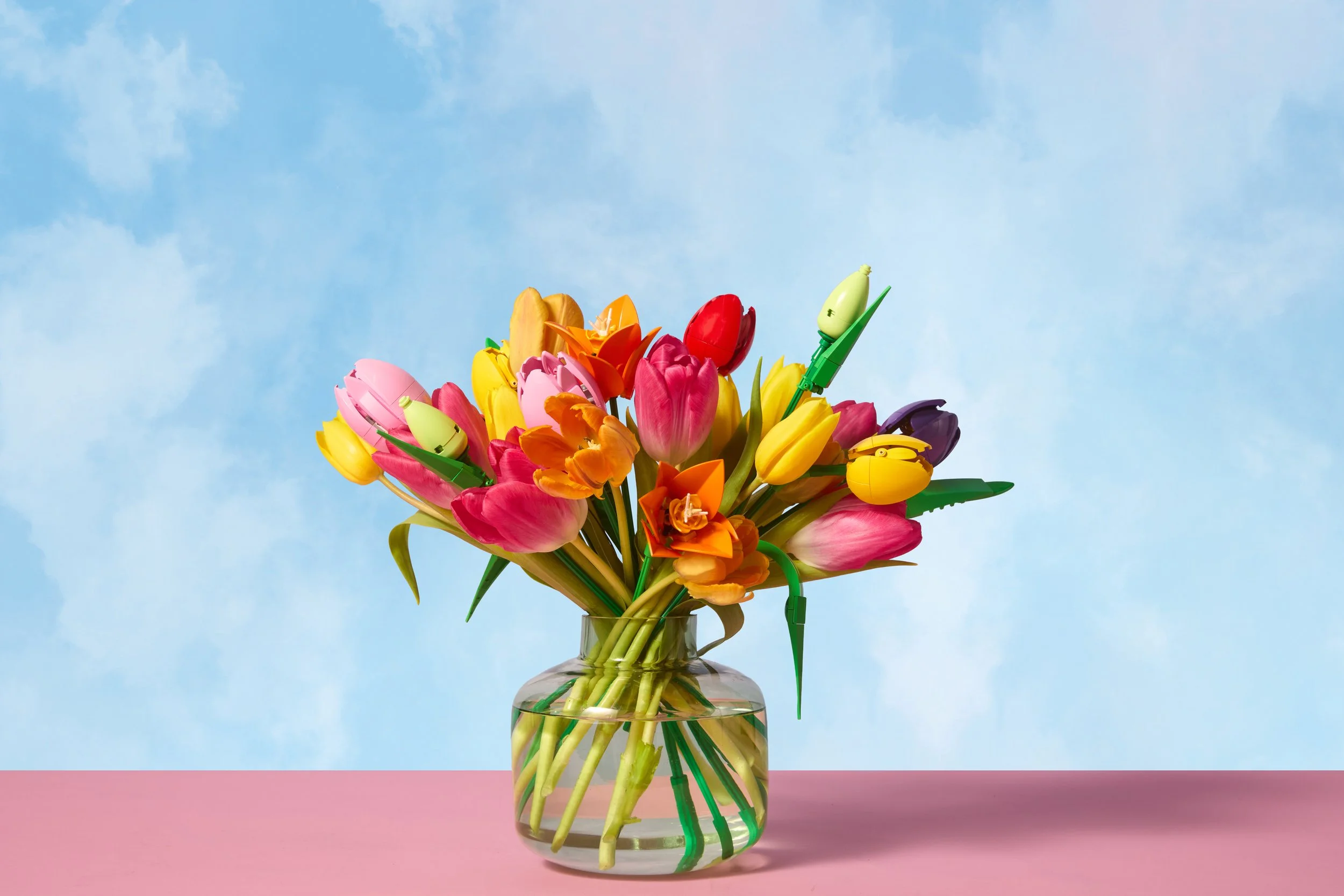 MOM26_LIFE_LegoTulips_793_RT.jpg