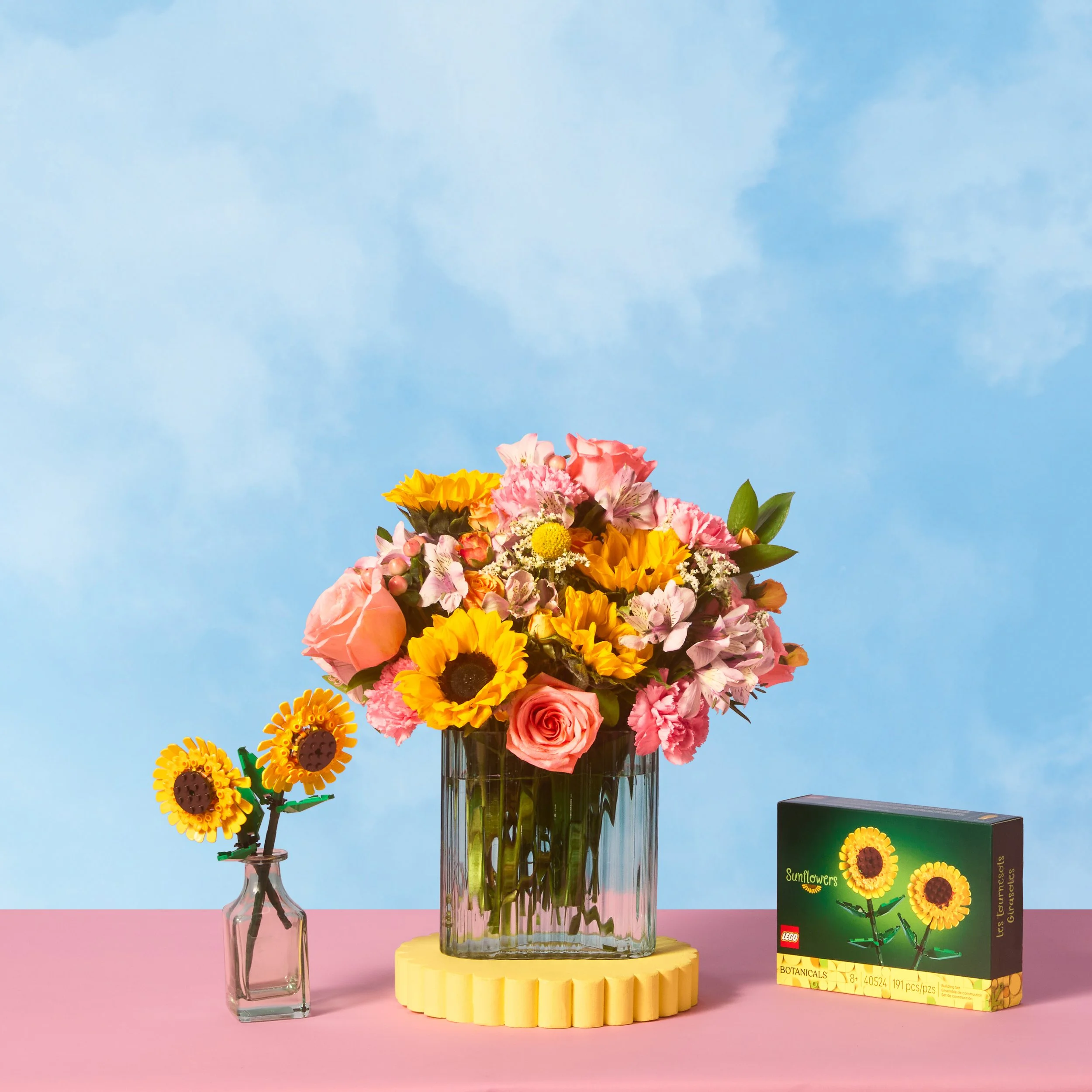 MOM26_LIFE_LegoSunflowers_712_RT.jpg