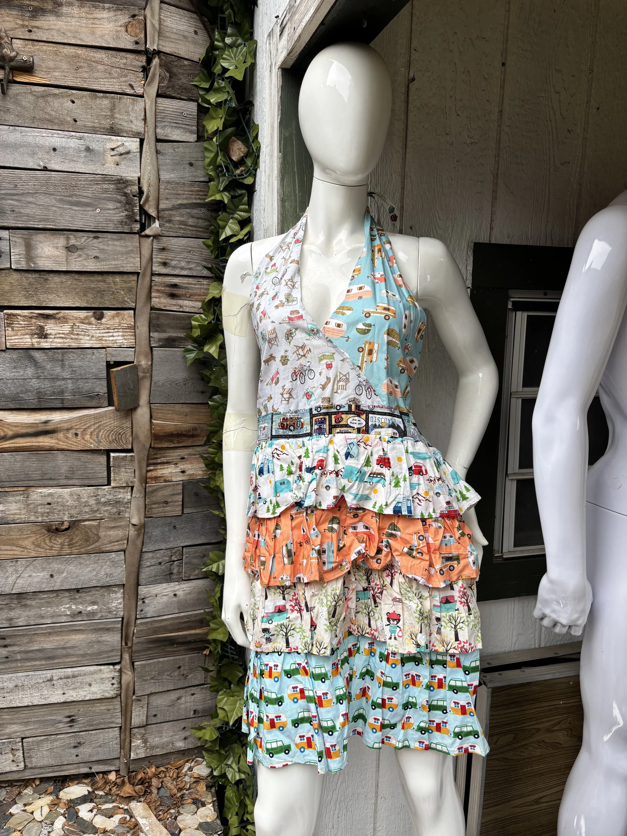 Campers Ruffle Apron