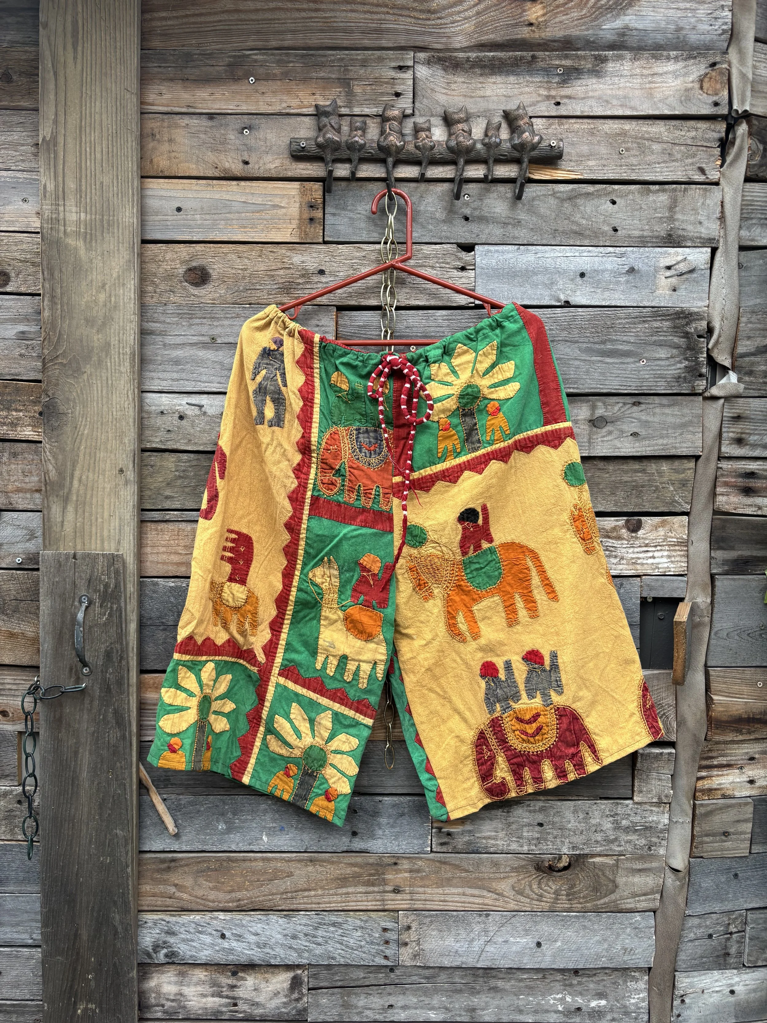 Vintage Applique Long Shorts