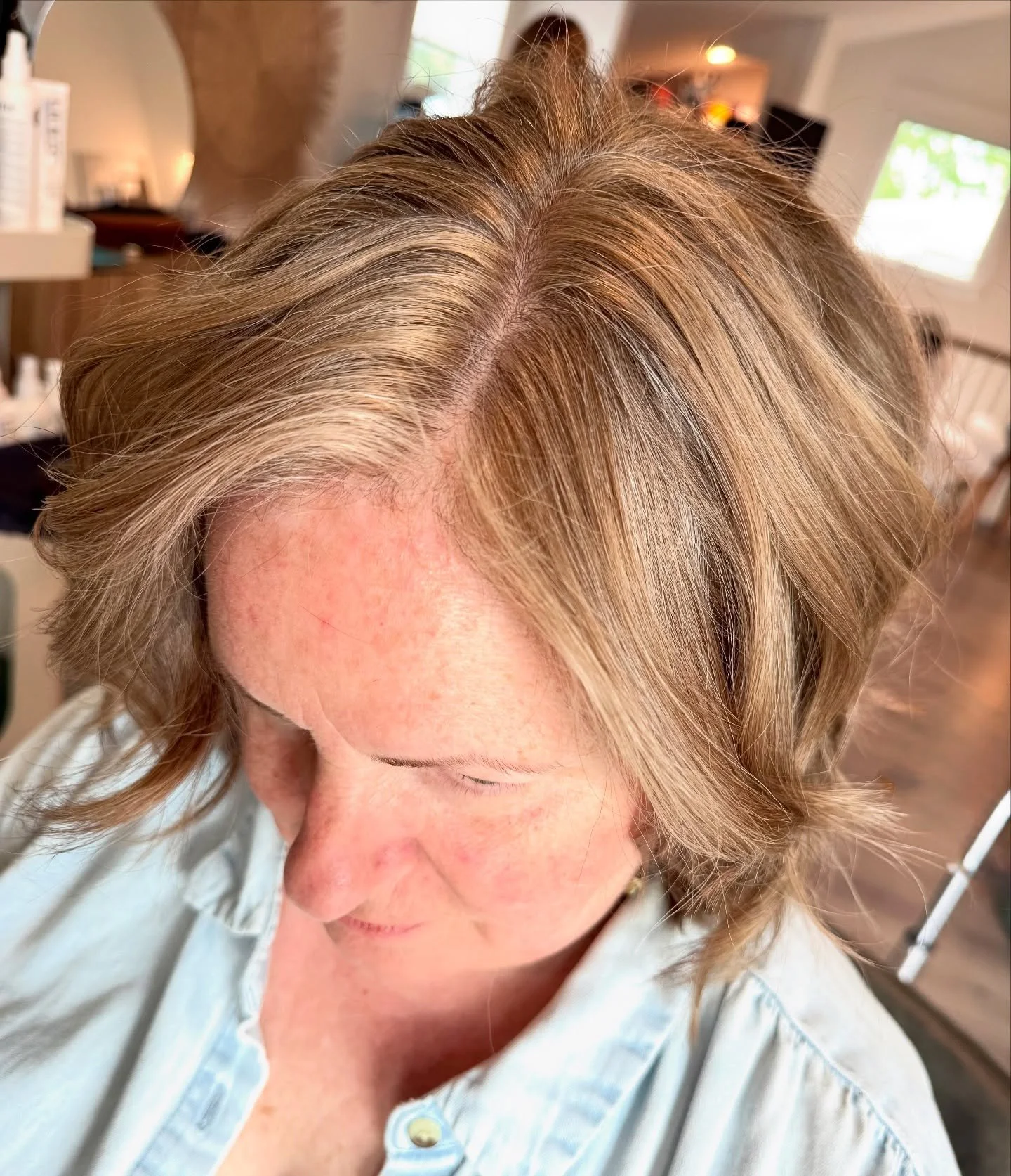 🖤 Embracing the Grey by balancing and enhancing her natural color.
&bull;
&bull;
&bull;
&bull;
#nash #nashville #nashvillehair #goodhair #greyblending #germantown #germantownnashville #nashvilleblogger #nashvillebeauty #youdeserveit