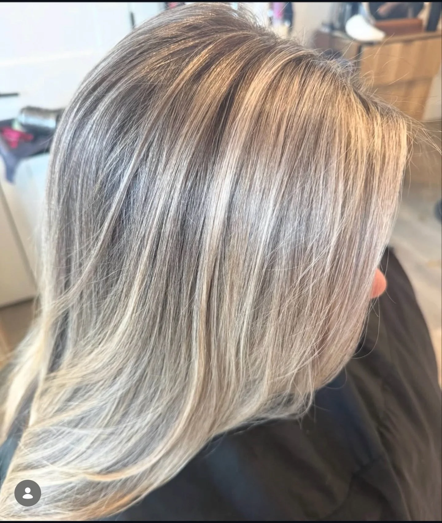 🖤 Perfect icy blonde by @katieinaction 
&bull;
&bull;
&bull;
&bull;
#nashville #nashvillehair #nashvillehairstylist #germantownnashville #goodhairnashville