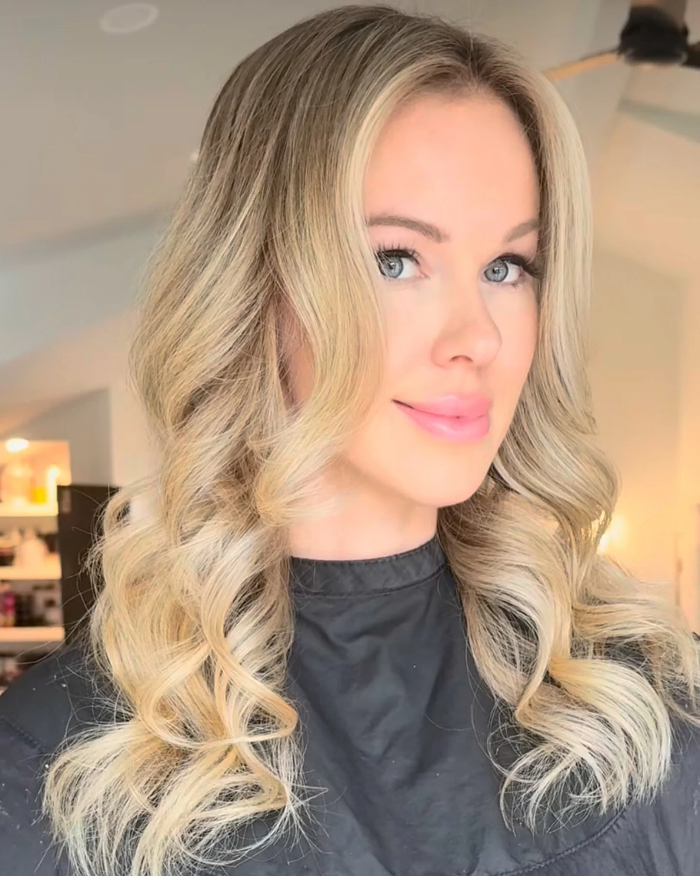 🖤 An always stunning transformation by @gagahairmagic 🧙 
&bull;
&bull;
&bull;
&bull;
#nash #nashvilletn #nashvillehair #nashvilleextensionspecialist #nashvilleblondespecialist #germantownnashville #goodhair #nashvillewomeninbusiness