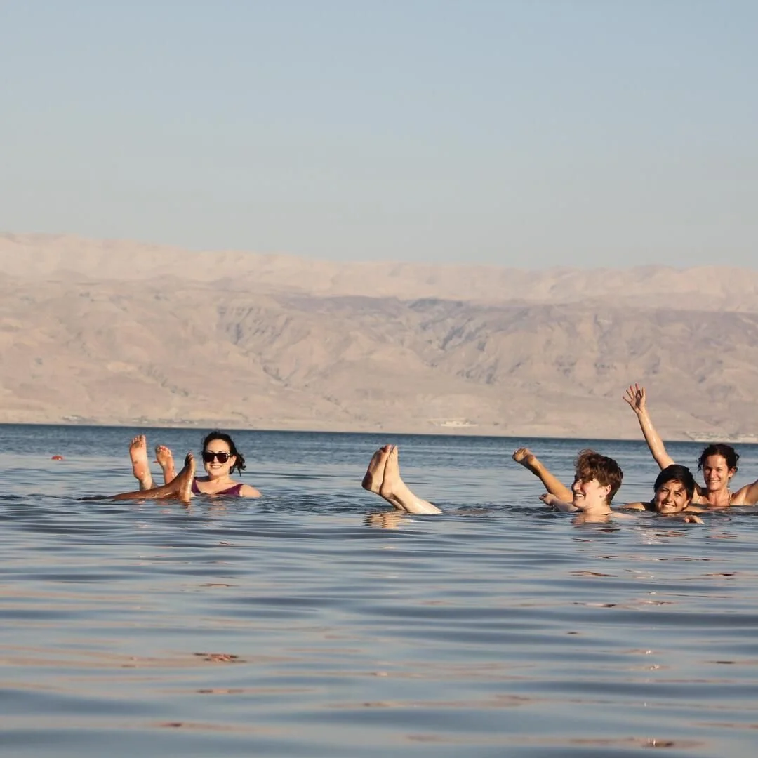 Digital Strategy | Web Designer | Ecommerce | SEO | HightLevel | Squarespace | Shopify | Tarjetas | Impresos |  Dieño de productos | Reputación online