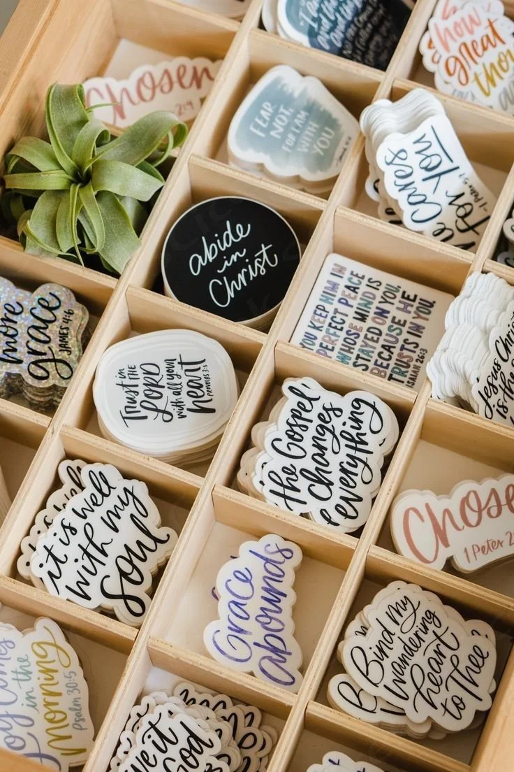 Digital Strategy | Web Designer | Ecommerce | SEO | HightLevel | Squarespace | Shopify | Tarjetas | Impresos |  Dieño de productos | Reputación online