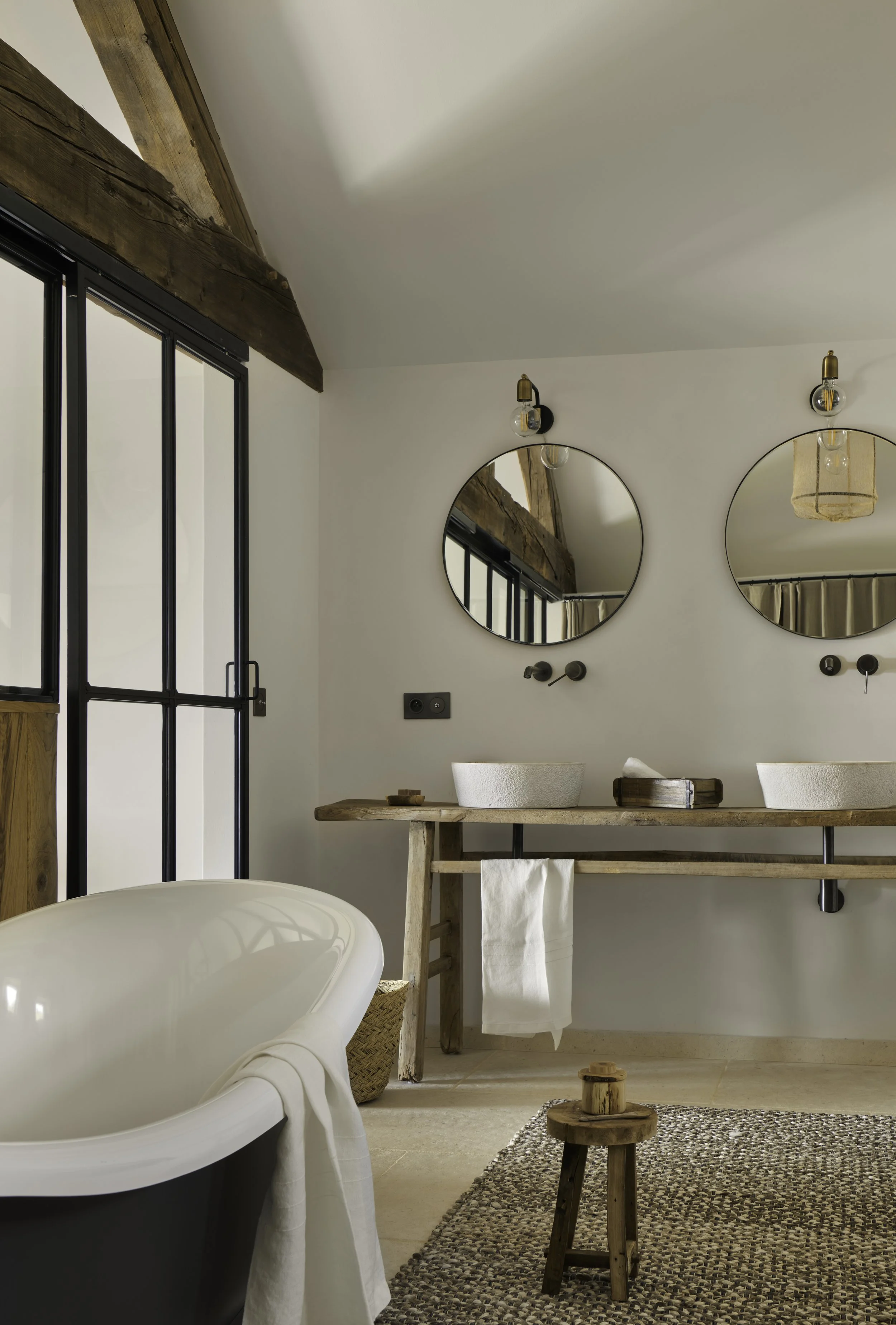 LODGE BATHROOM MIROR.jpg