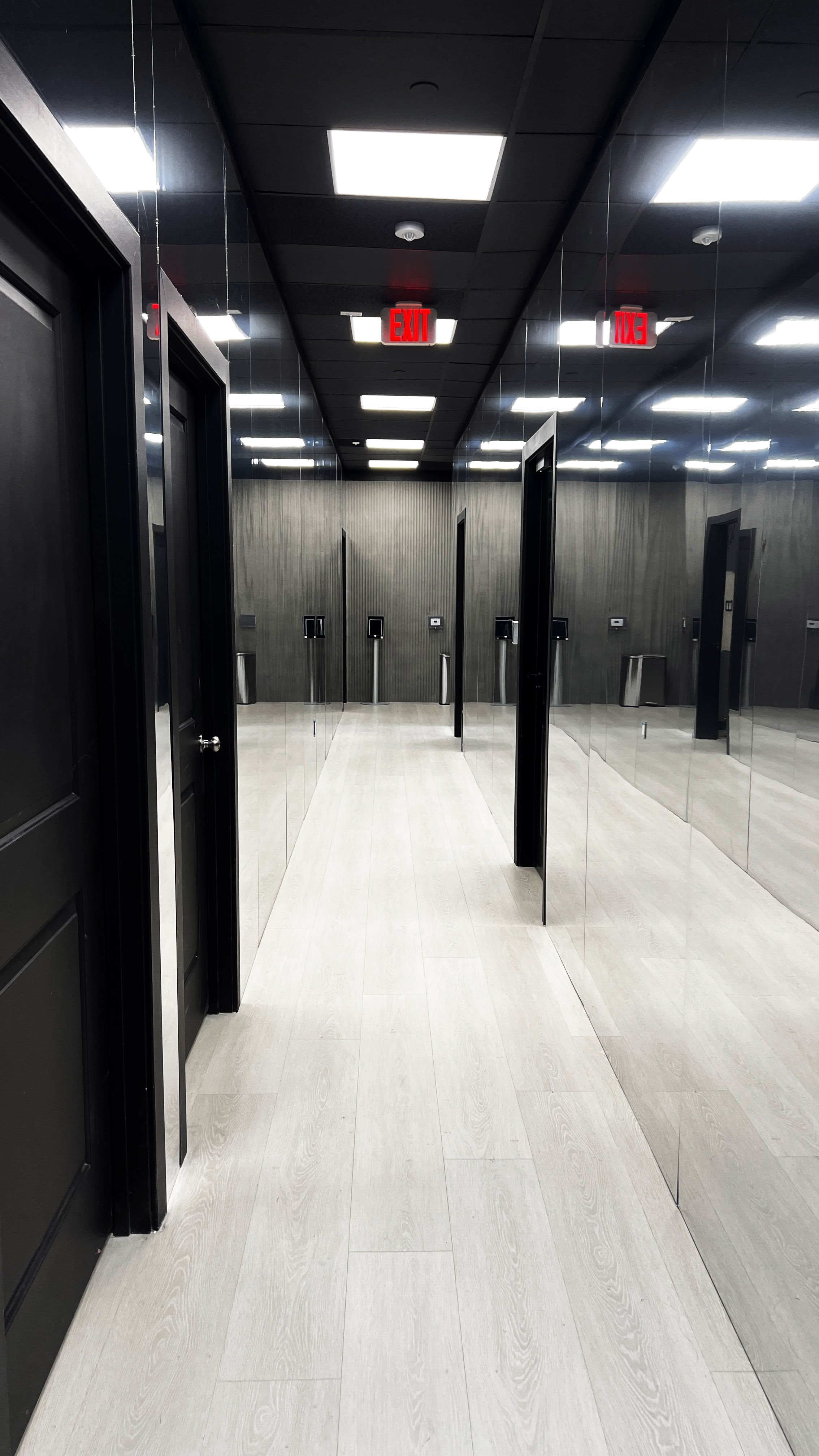hallway - 3.jpg