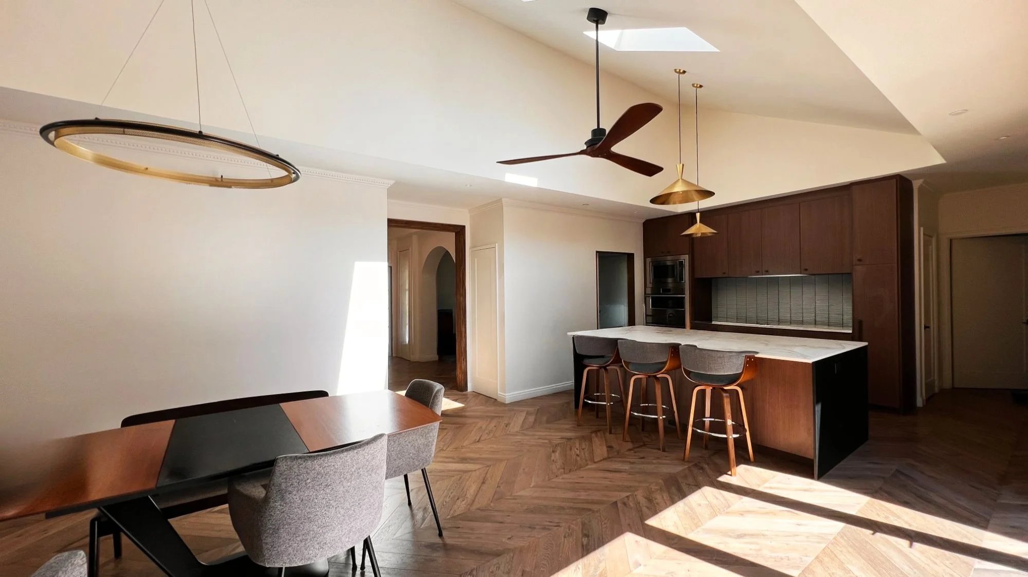 Burlingame Residence – 5BR - 3.5BA SFD