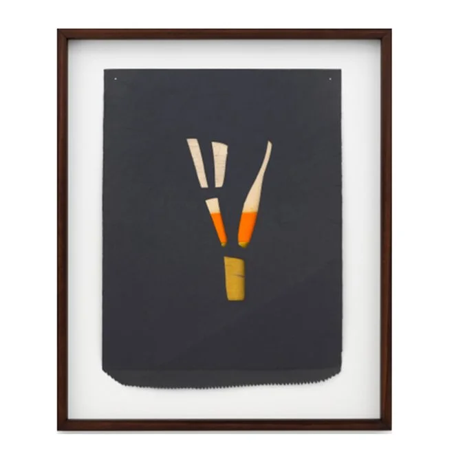 Claudio Cretti |
Sem título, 1998
Colagem sobre envelope, papel laminado
dourado e prata, 29,5 x 21,5 cm.
R$ 8.887,50