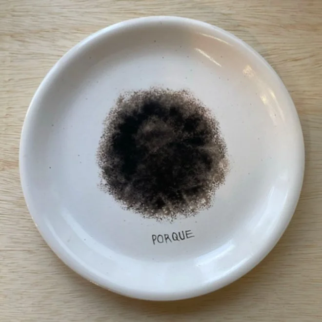 Ding Musa |
Prato: Unidade de Construção - Utilitária, 2024.
Tinta sobre cerâmica de baixa temperatura.
R$ 11.168,36