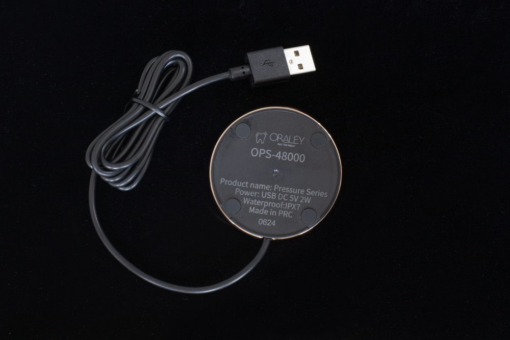 Oraléy White Pressure Series replacement USB charger