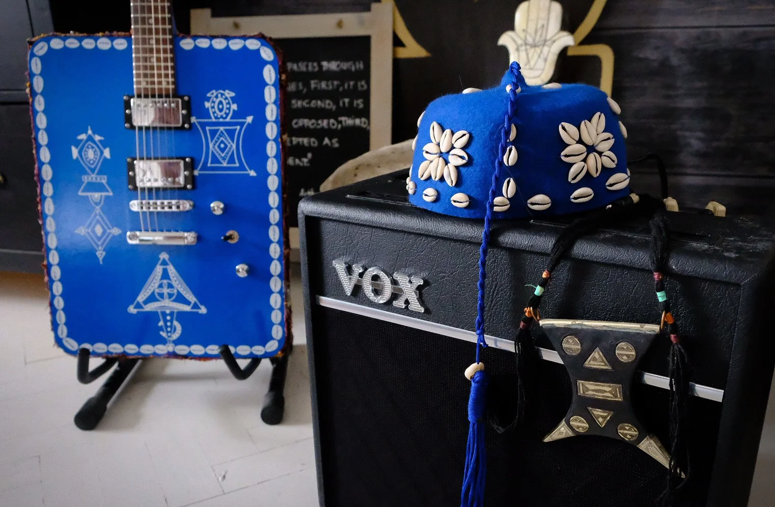 The Gembara instrument with amplifier and hat