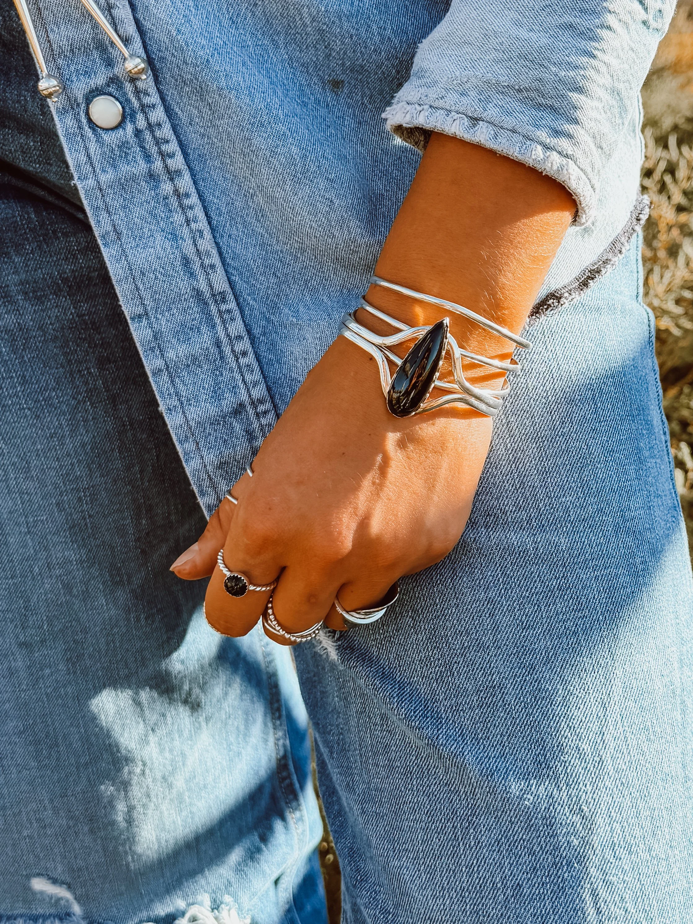 Black Onyx Teardrop Cuff