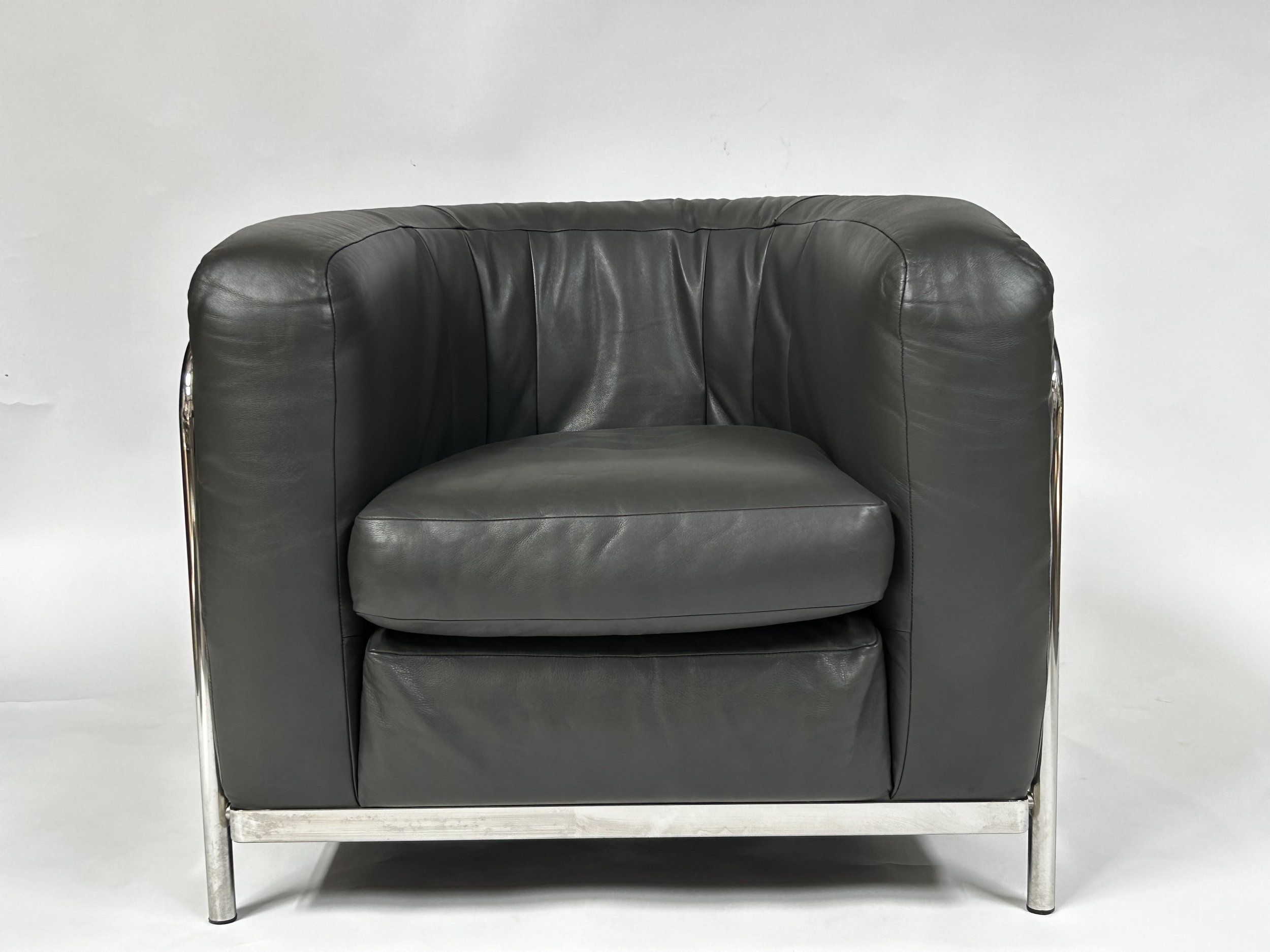 Zanotta Onda Gray Leather Armchair