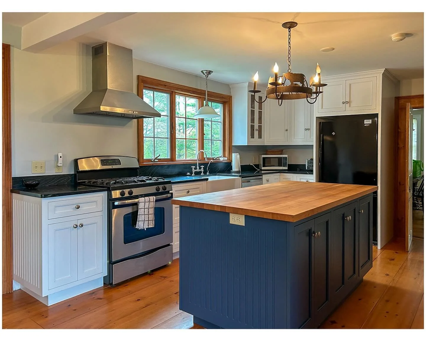 Introducing Hillside Haven &mdash; now open for summer bookings! This classic colonial is nestled in the rolling hills of the ever-so-charming village of Quechee, VT.

The location can&rsquo;t be beat &mdash; just 10 minutes to Woodstock and only a m