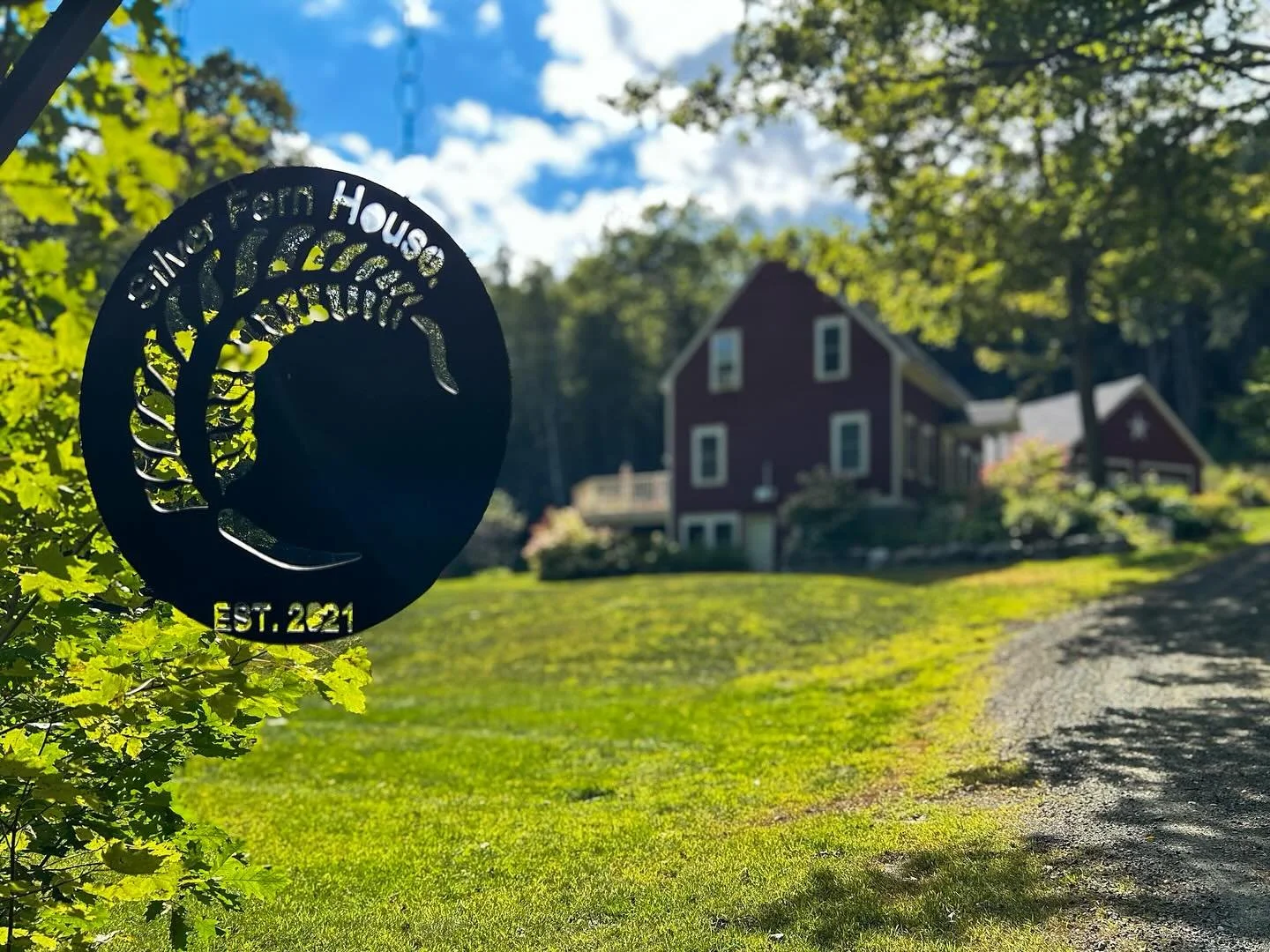 Another new listing coming soon to Airbnb! Warm, welcoming, and well appointed, Silver Fern House in Hartford, VT has it all and then some. Hot tub, fire pit, home theater, speakeasy&hellip; the list goes on.

Available to rent starting October 1 &md