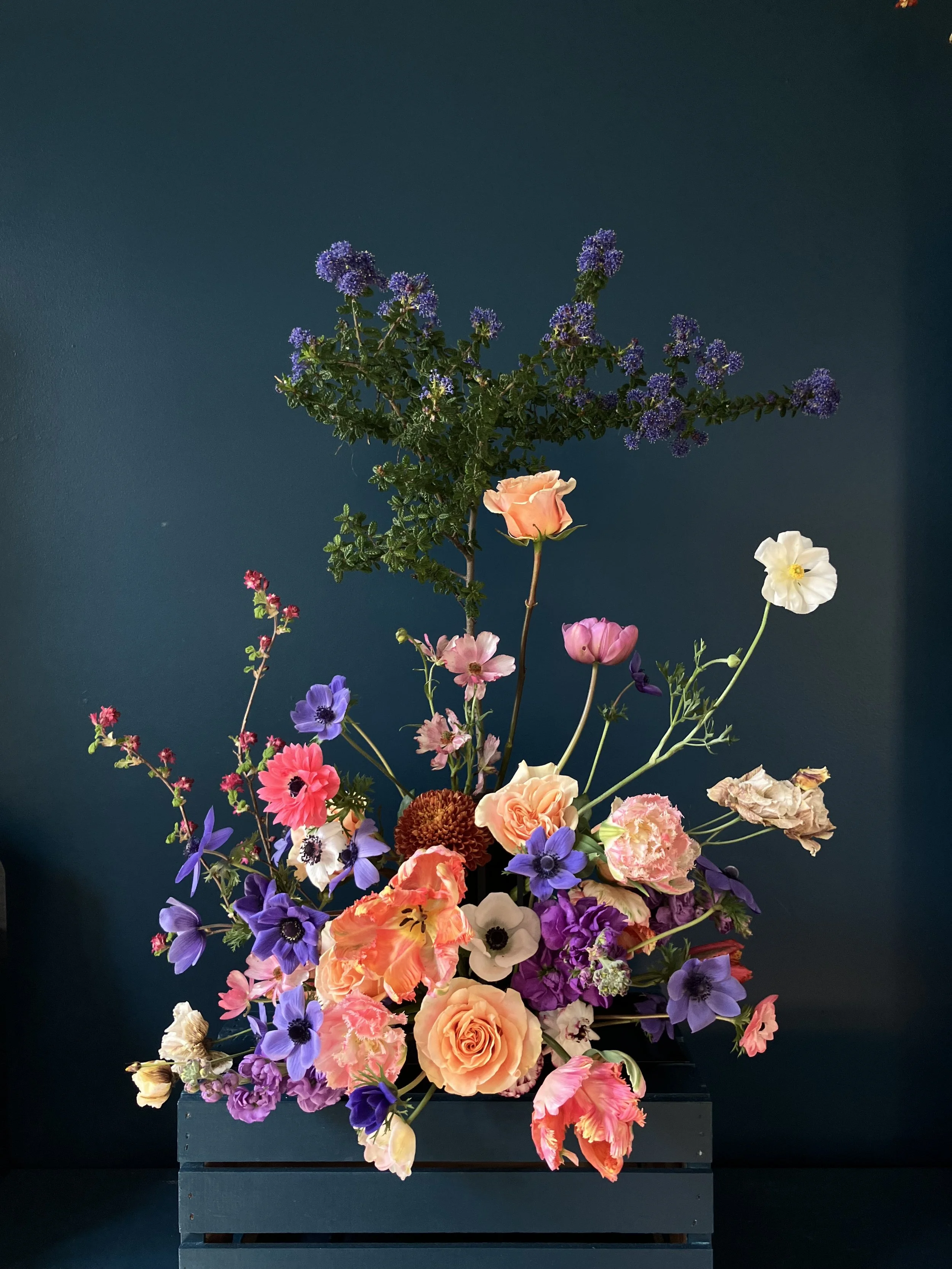 Sculptural Event Flowers in Portland: Designing Centerpieces that Define a Room
