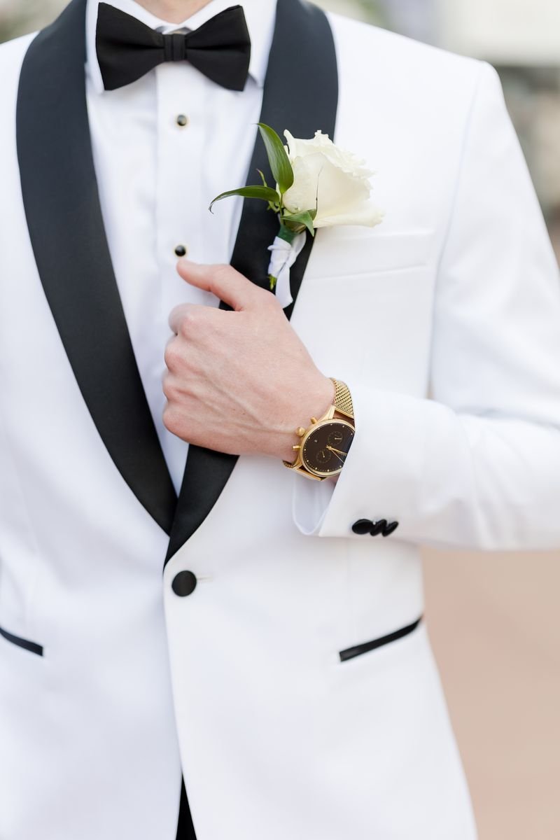 Modern White Boutonniere.jpeg
