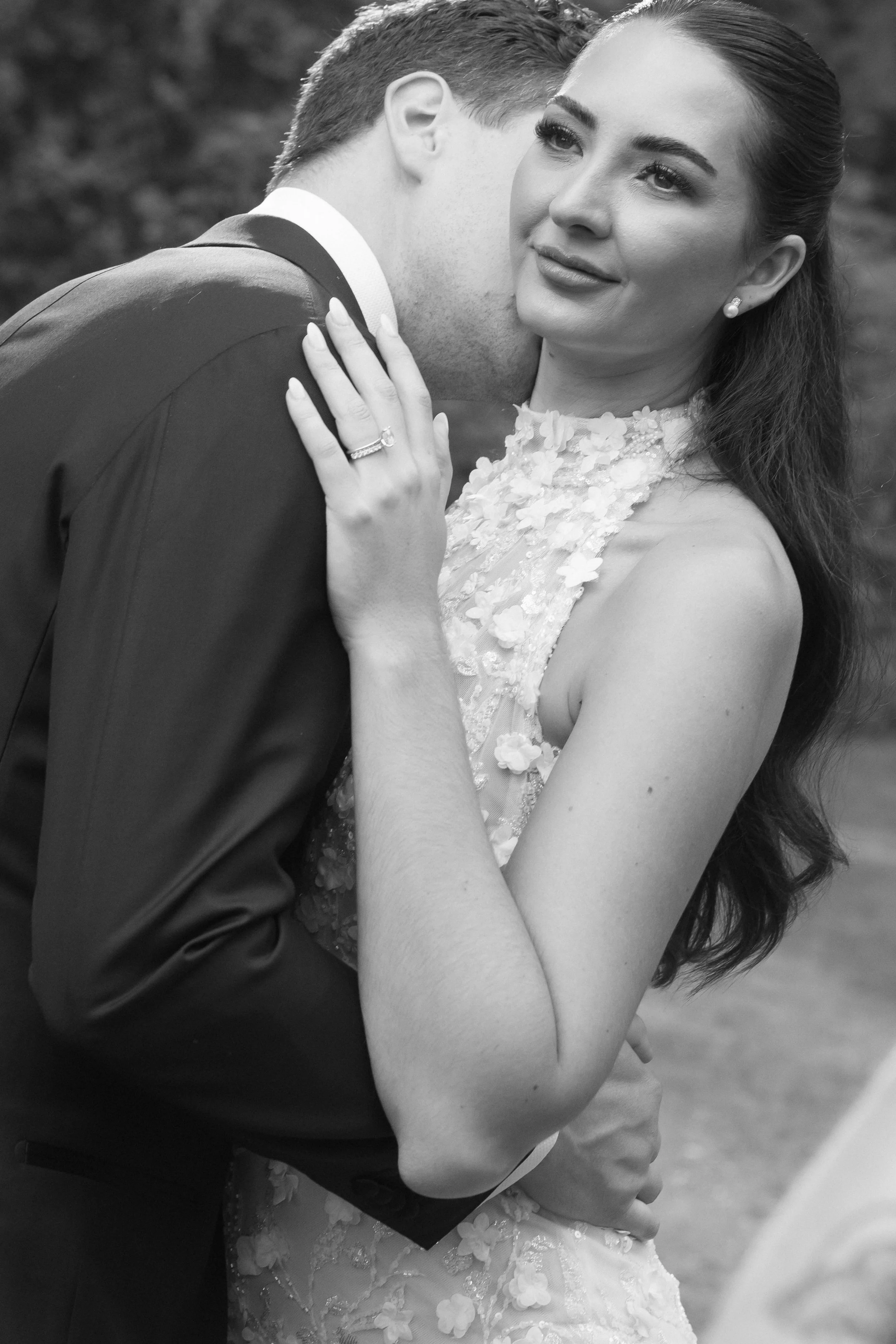 bride and groom portraits at lakewold gardens