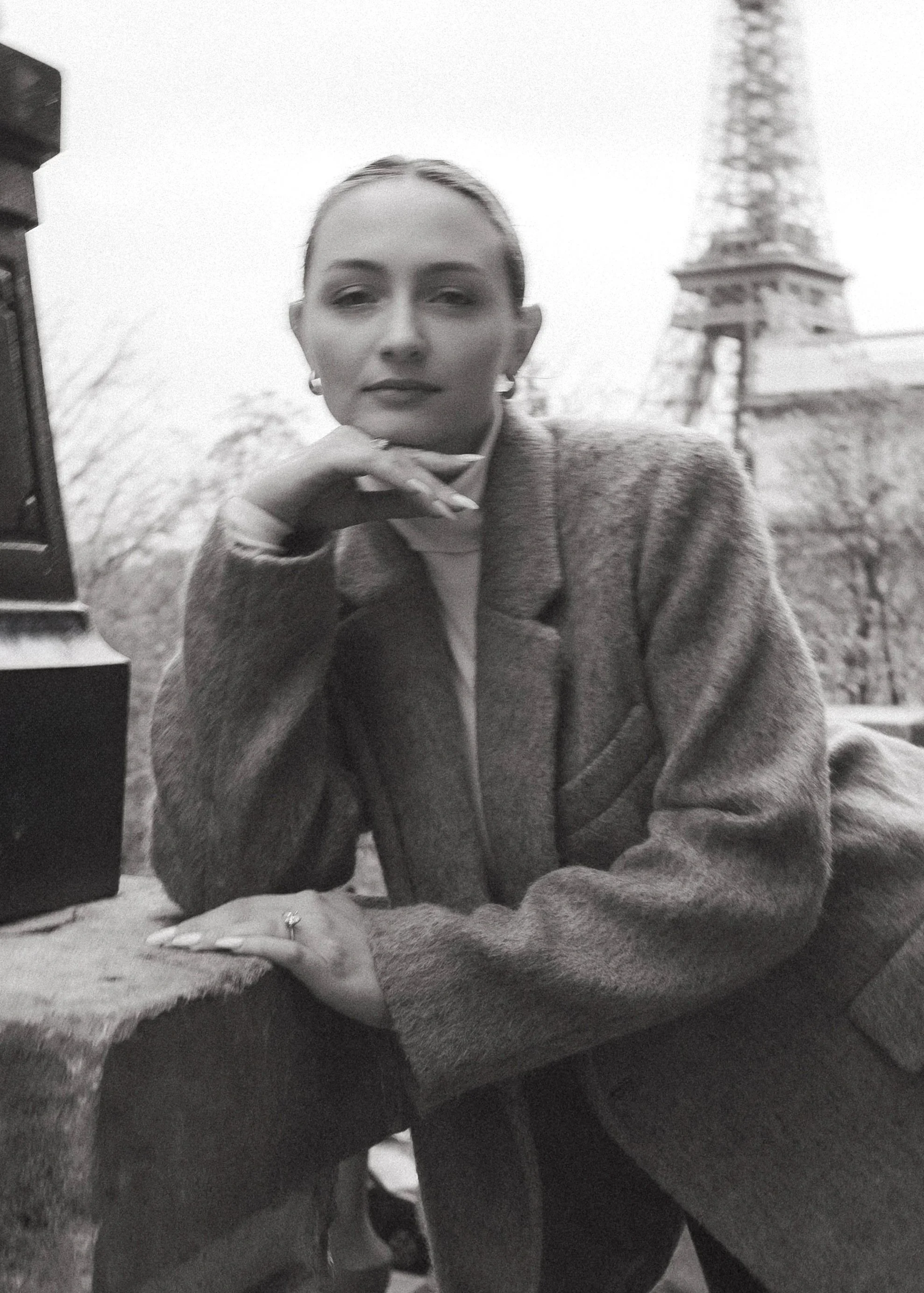 bridal portrait of amanda elizabeth studio in paris