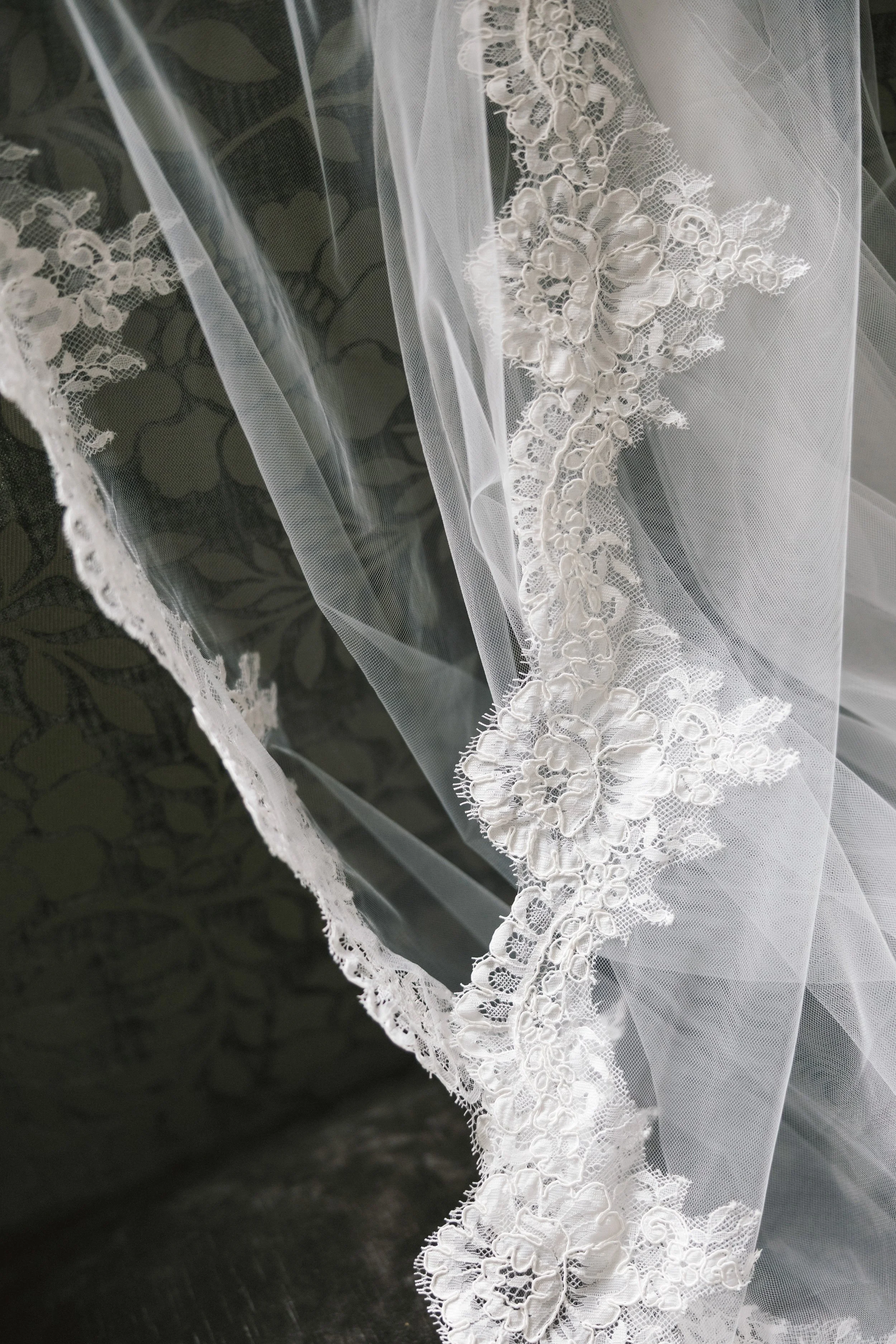 fashion-forward lace wedding veil