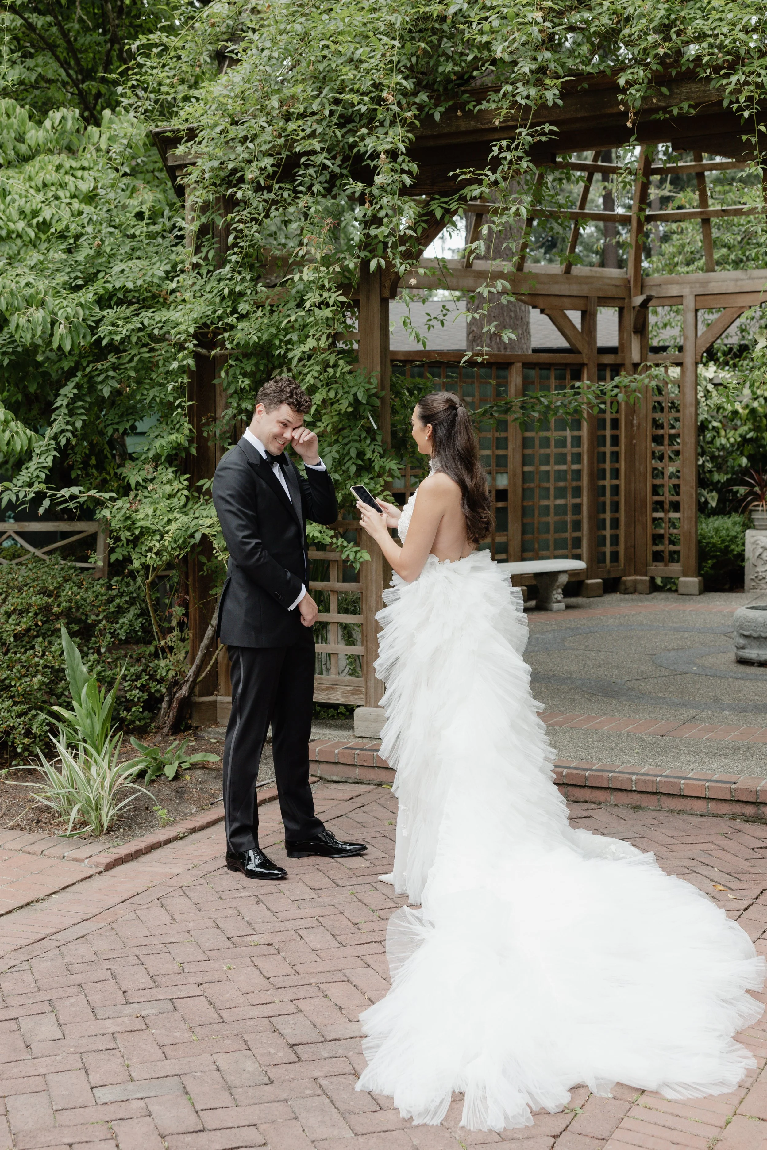 elegant wedding venue with manicured gardens