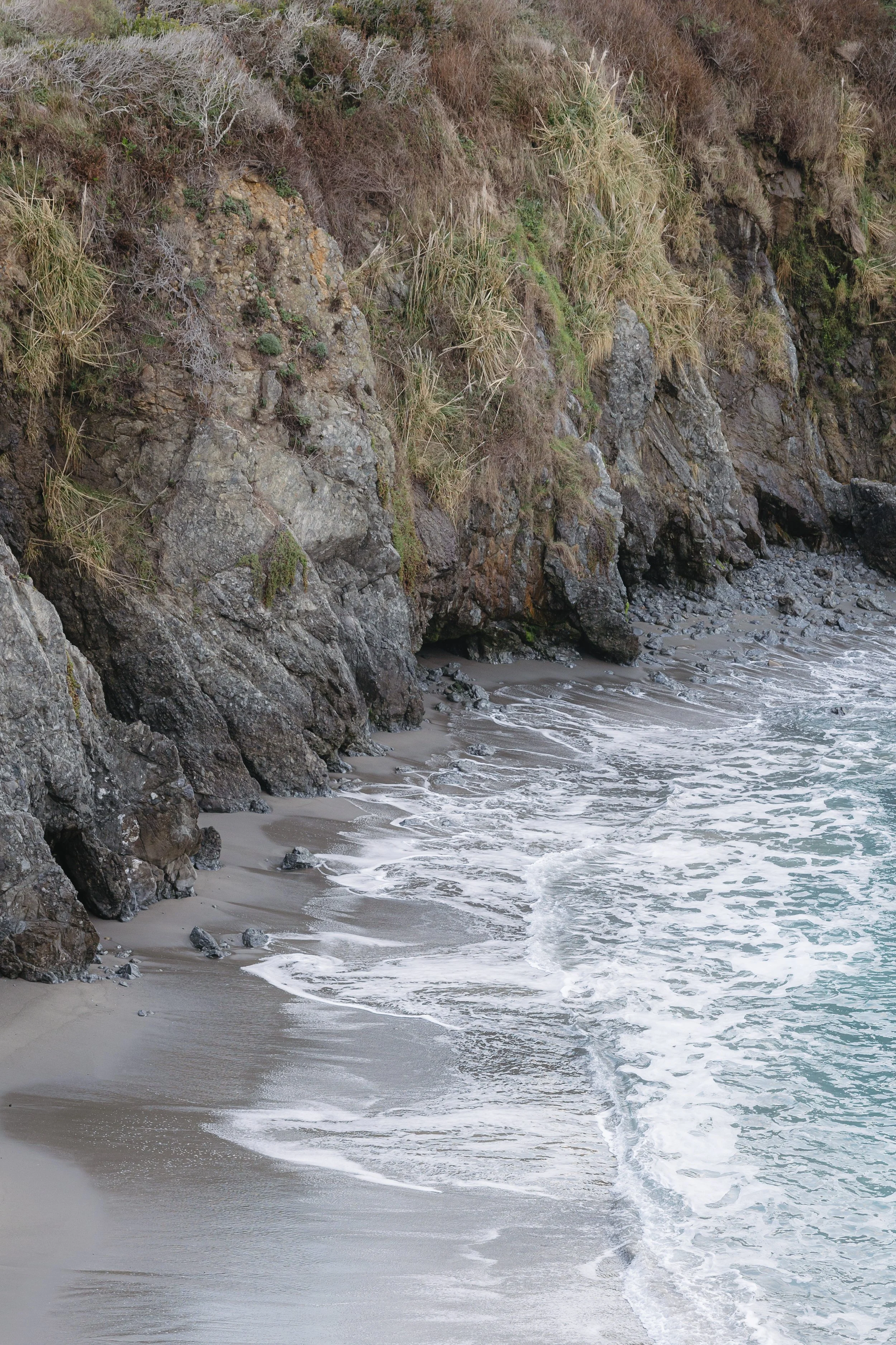 tranquil coastal scenery framing sea ranch lodge along california’s rugged shoreline