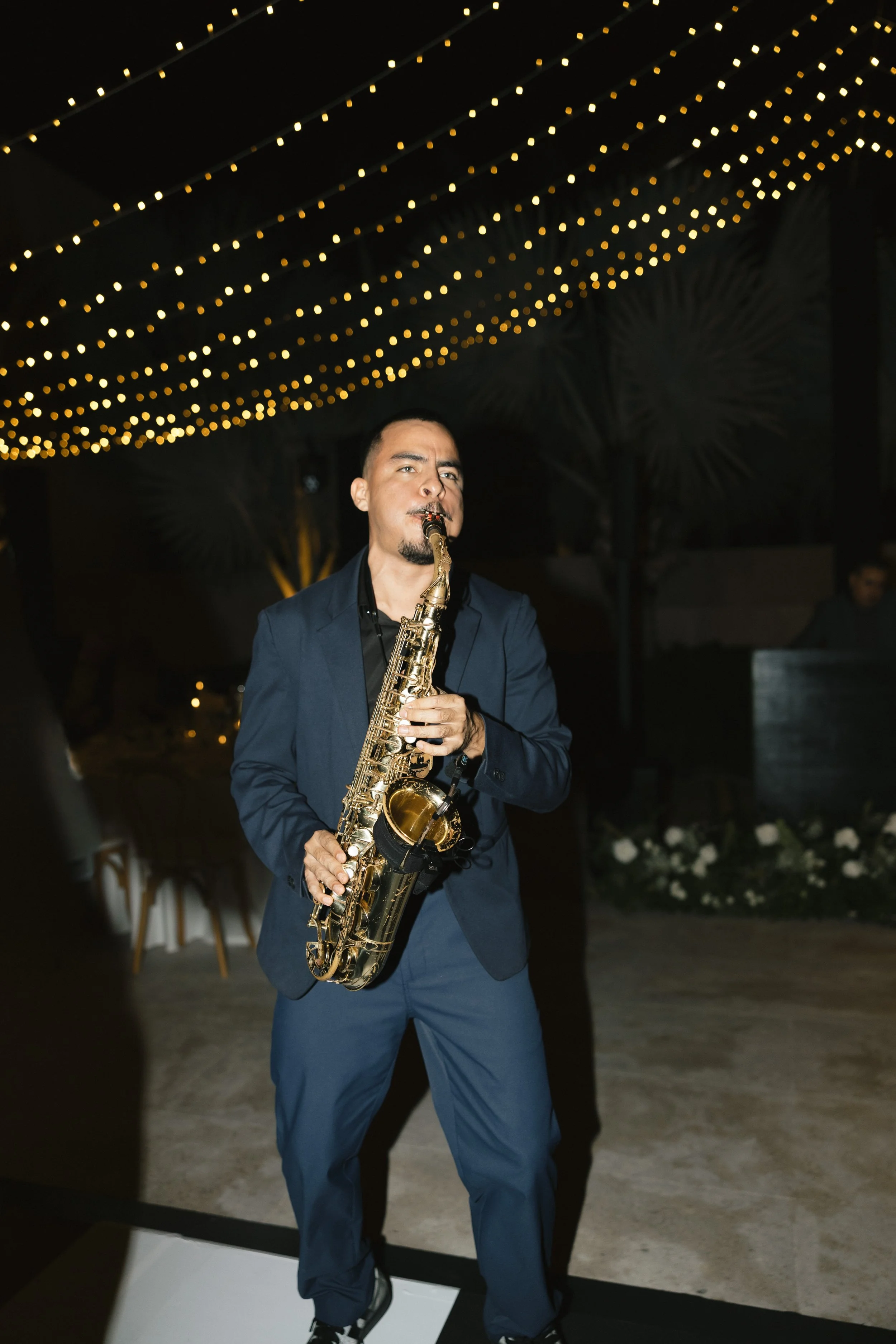 wedding saxophone player at nobu los cabos