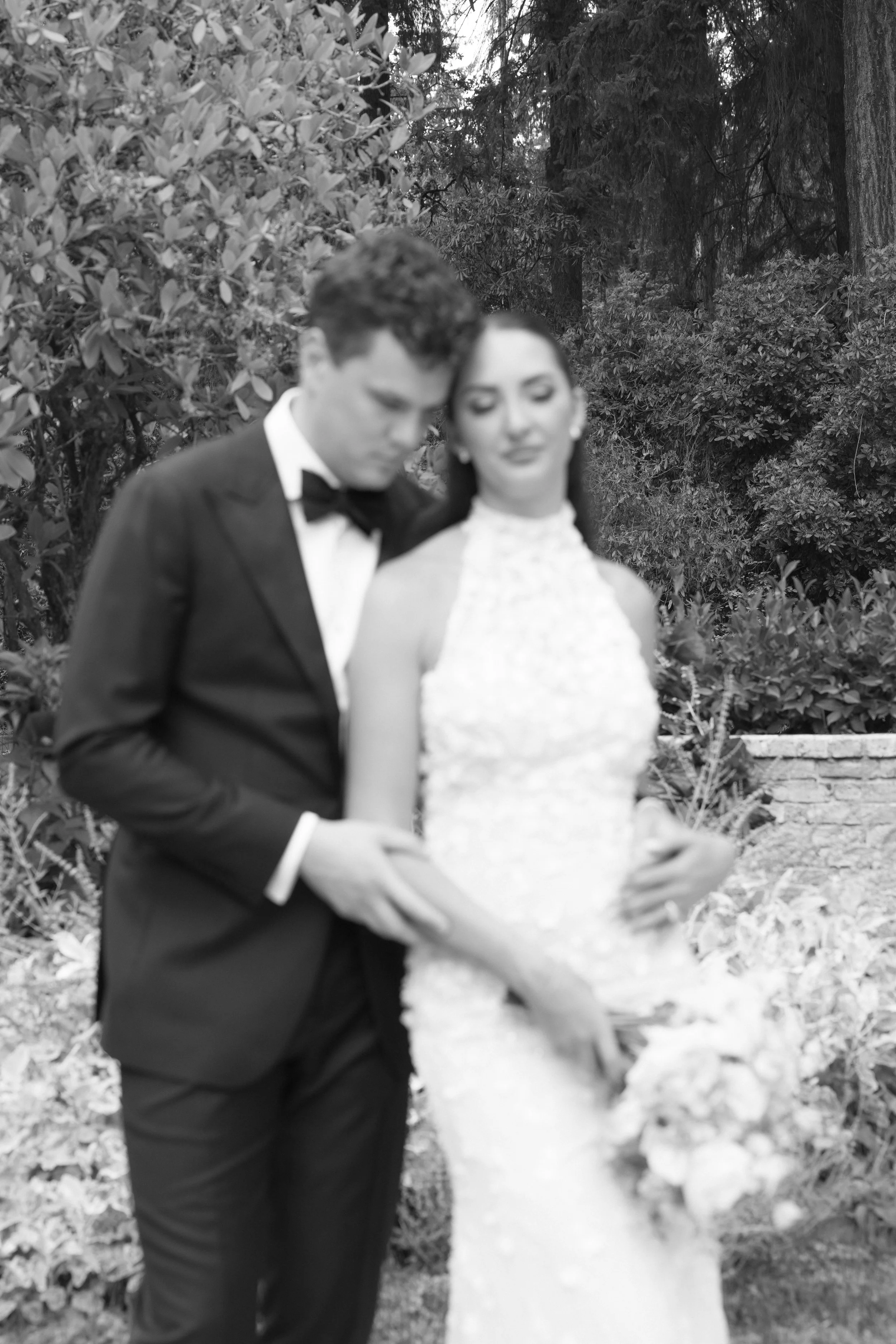 timeless wedding portraits at lakewold gardens