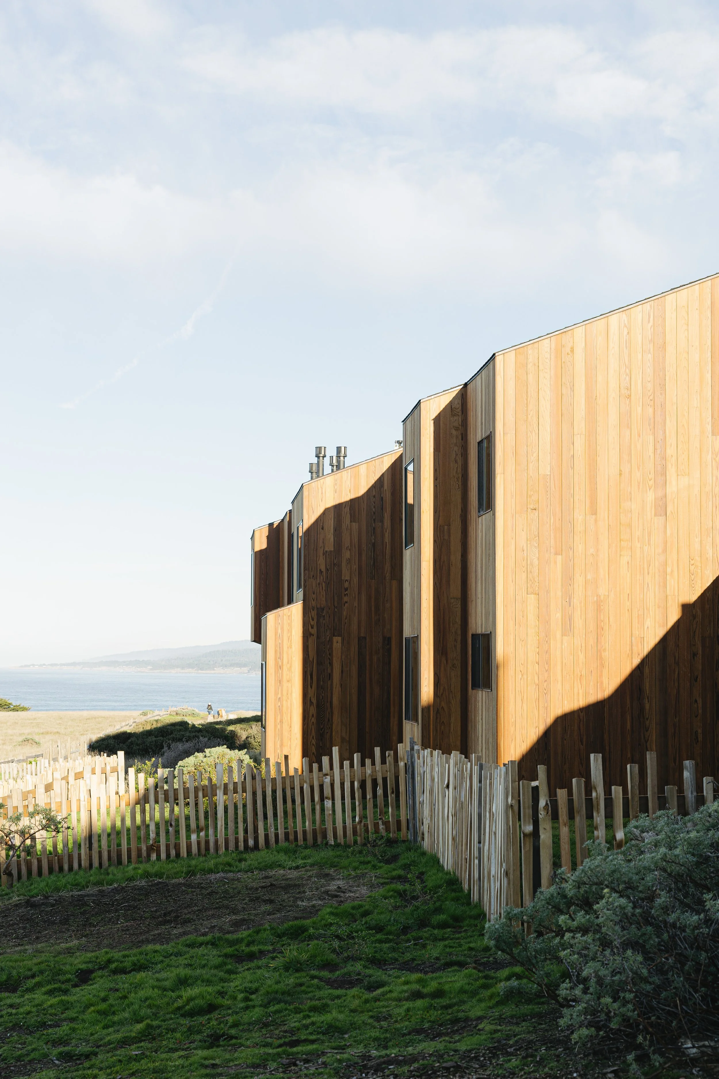 sea ranch lodge facade with panoramic views of the pacific coast
