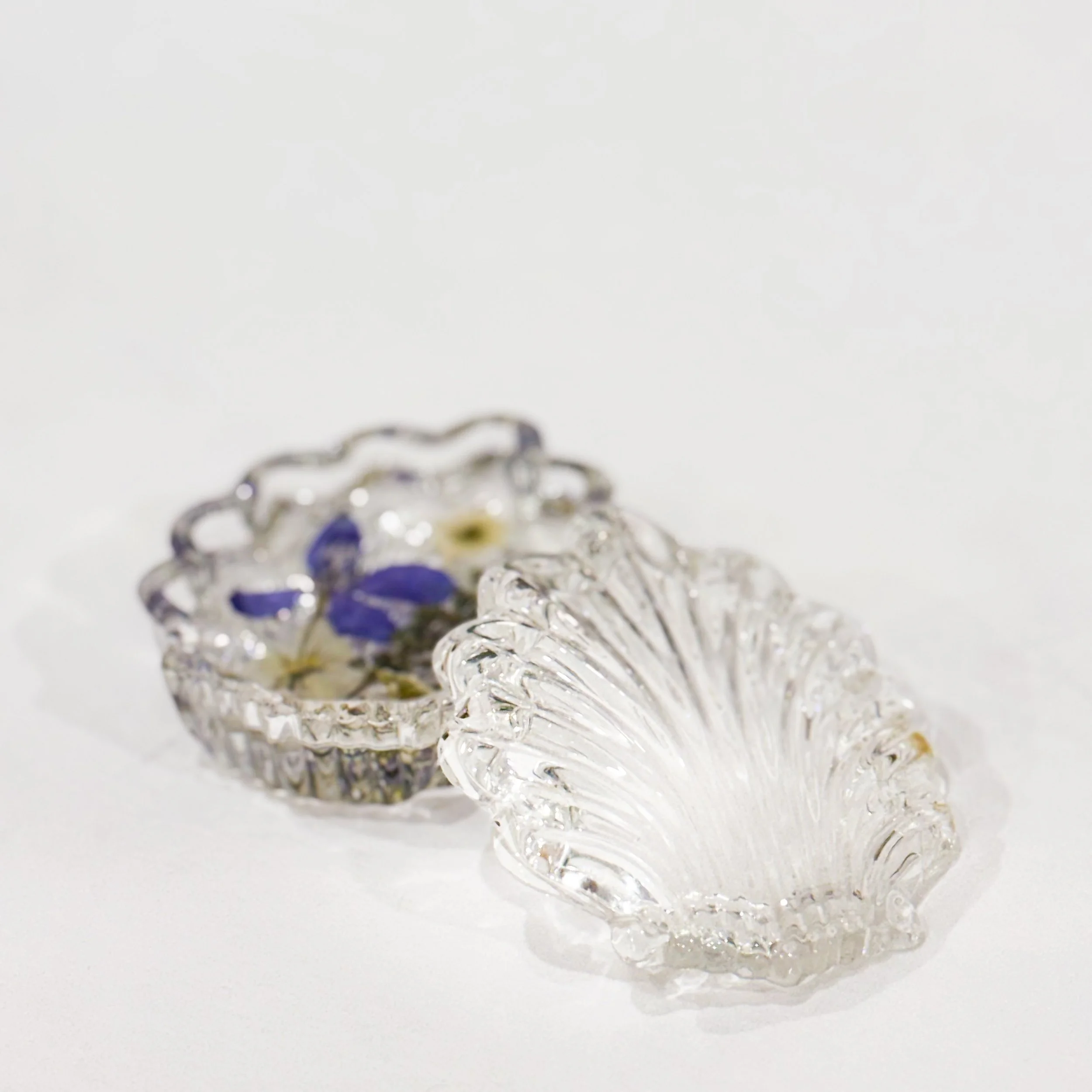 Vintage Scallop Trinket Box