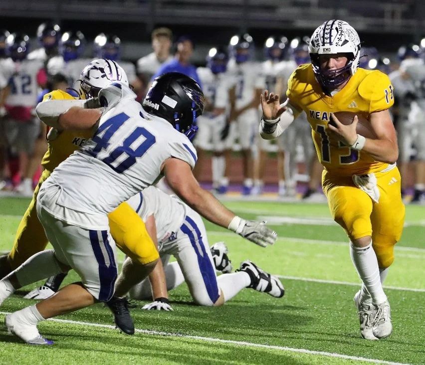 Kearney Prevails 28-14 over Grain Valley 