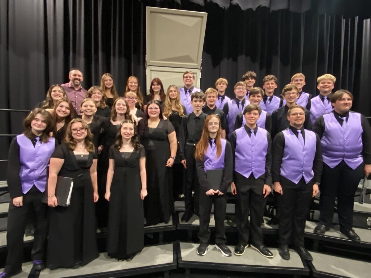 Kearney Choirs Achieve Top Honors at District Festival