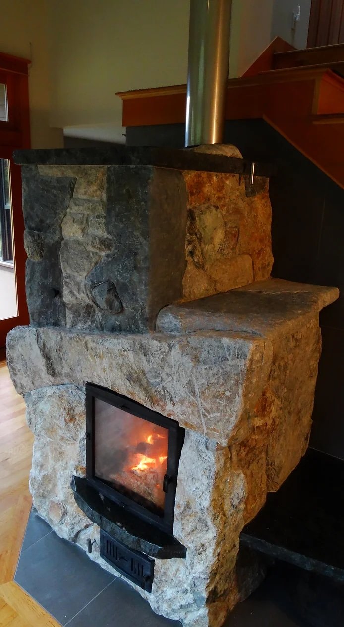 5efbf9_fb2b3707bfcf41d98a702c809527df01~mv2_d_2920_5184_s_4_2 copy.jpg