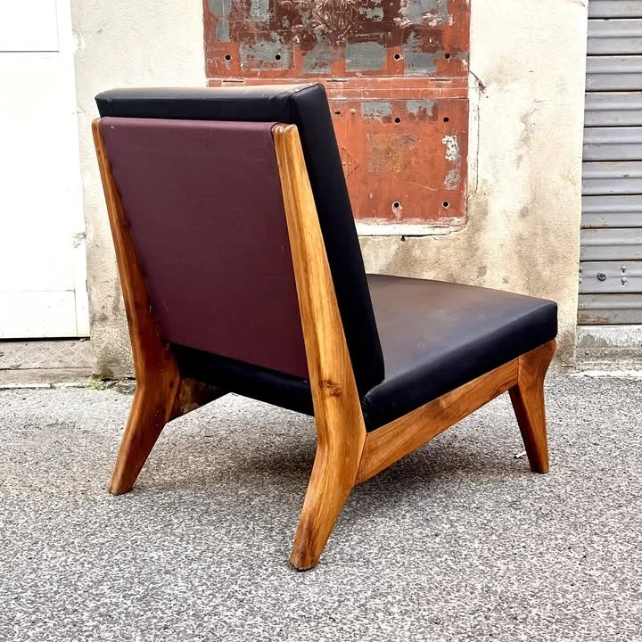 Grande poltrona bassa in legno e pelle in stile Jens Risom, anni '50 – foto 3