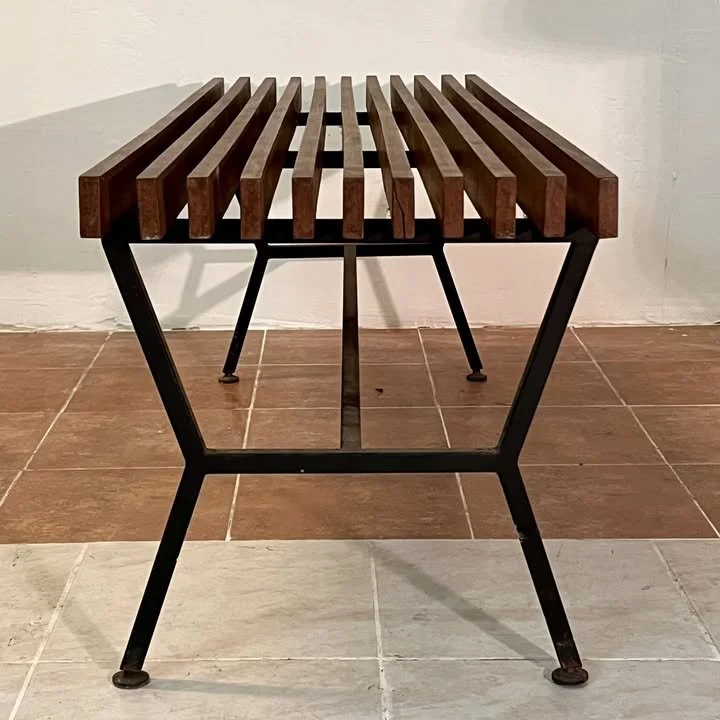 Panca in metallo e doghe di teak, Italia, anni '60 – foto 1