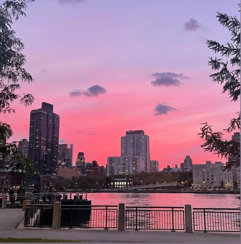 Another unbelievable Sanctuary sunset&hellip;. #goldenhour #sunset #sunsets #skyline #newyork #nyc #rooseveltisland #bridge #wedding #weddings #bride