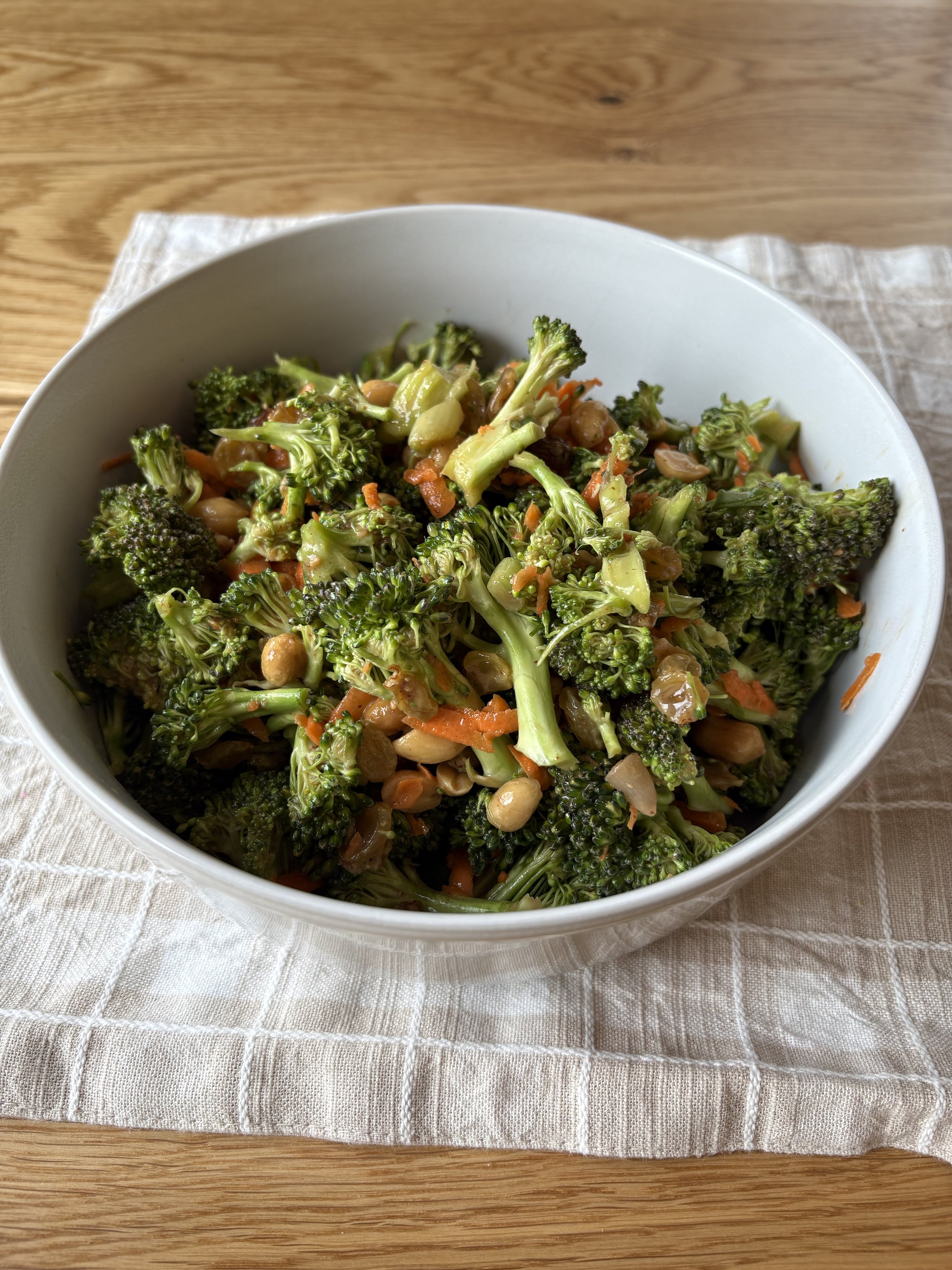Simple Broccoli Salad with a Sweet and Savory Kick