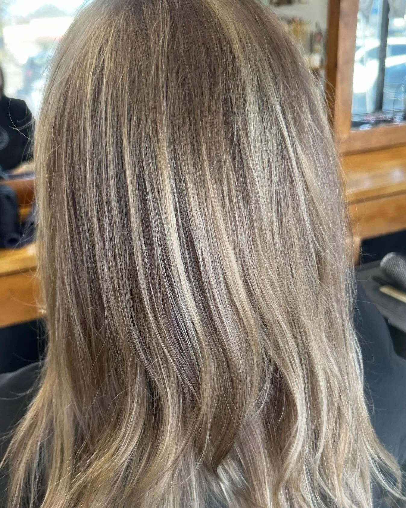 First cut and color for 2025! 

This client wanted to go a little darker with neutral blonde highlights. 

&bull; I decided to add lowlights and bring up her highlights just below her root area, to give her a root smudge for the grow out process. 
&b