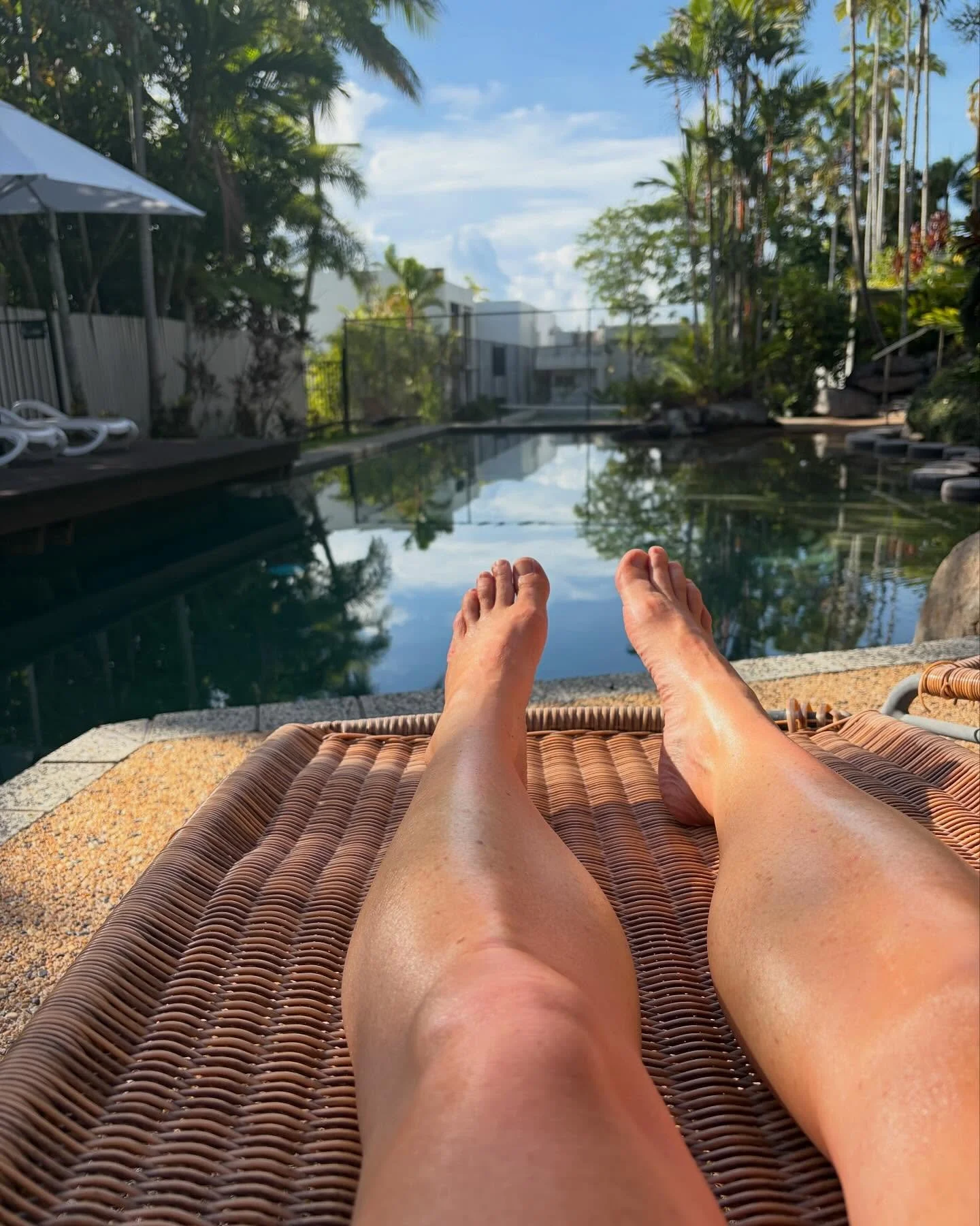 Happy New Year All 🙌🥳

I&rsquo;m trying my best to bring in the new year SLOW &amp; steady 💚🐌

👉 12 days offline &amp; unplugged &mdash; no emails, no alarms, no scrolling.
👉 Walked every day, read 4 books, soaked up the sunshine and gave my ne