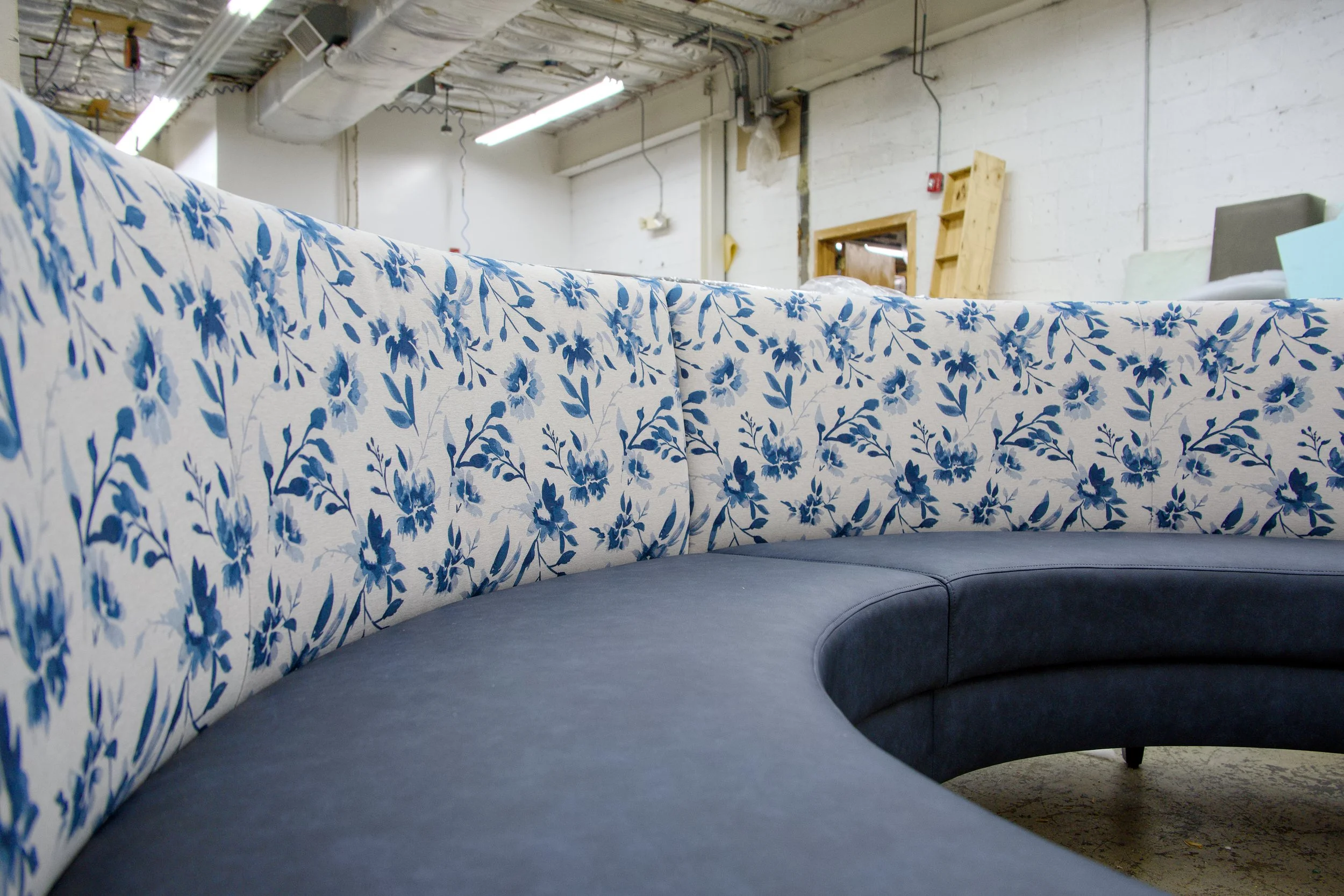 J&H Dinettes & Upholstery 32.jpg