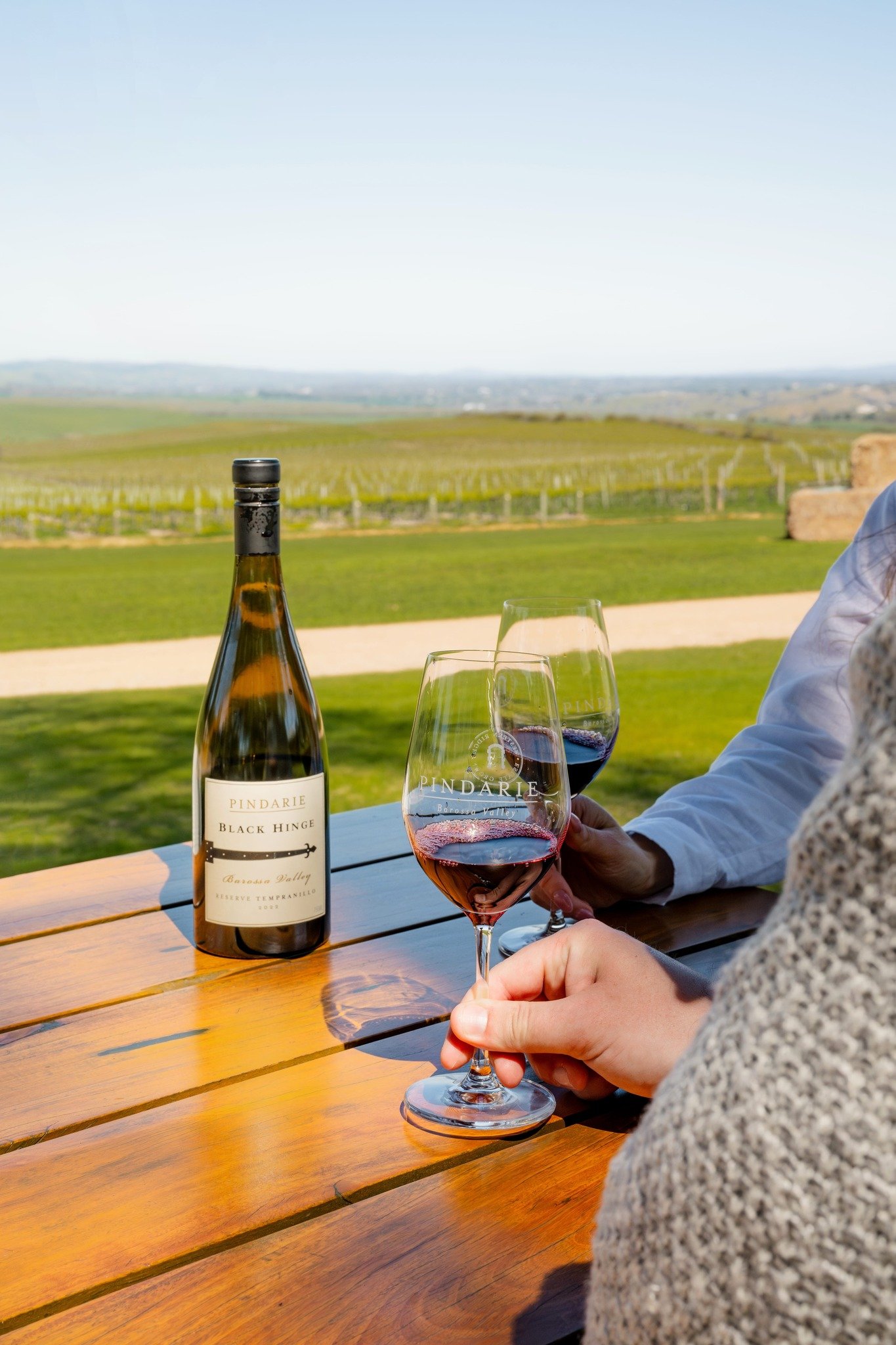Sun-soaked vineyards, good wine and long afternoons ~ all just moments from Langmeil Cottages.

Come stay a little while and experience it for yourself. 

📸 @southaustralia / @pindarie 

#LangmeilCottages #BarossaValley #SouthAustralia