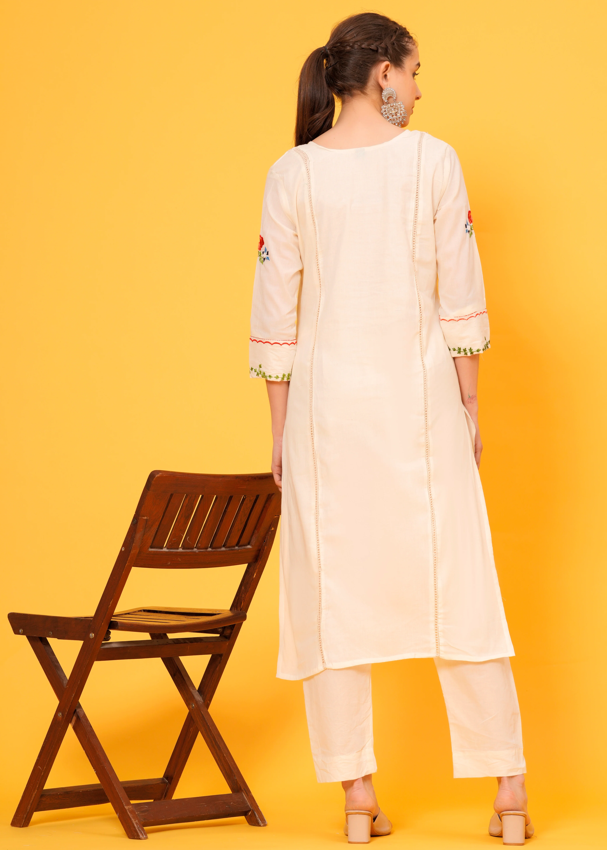 Decent Emb Cream-2.jpg